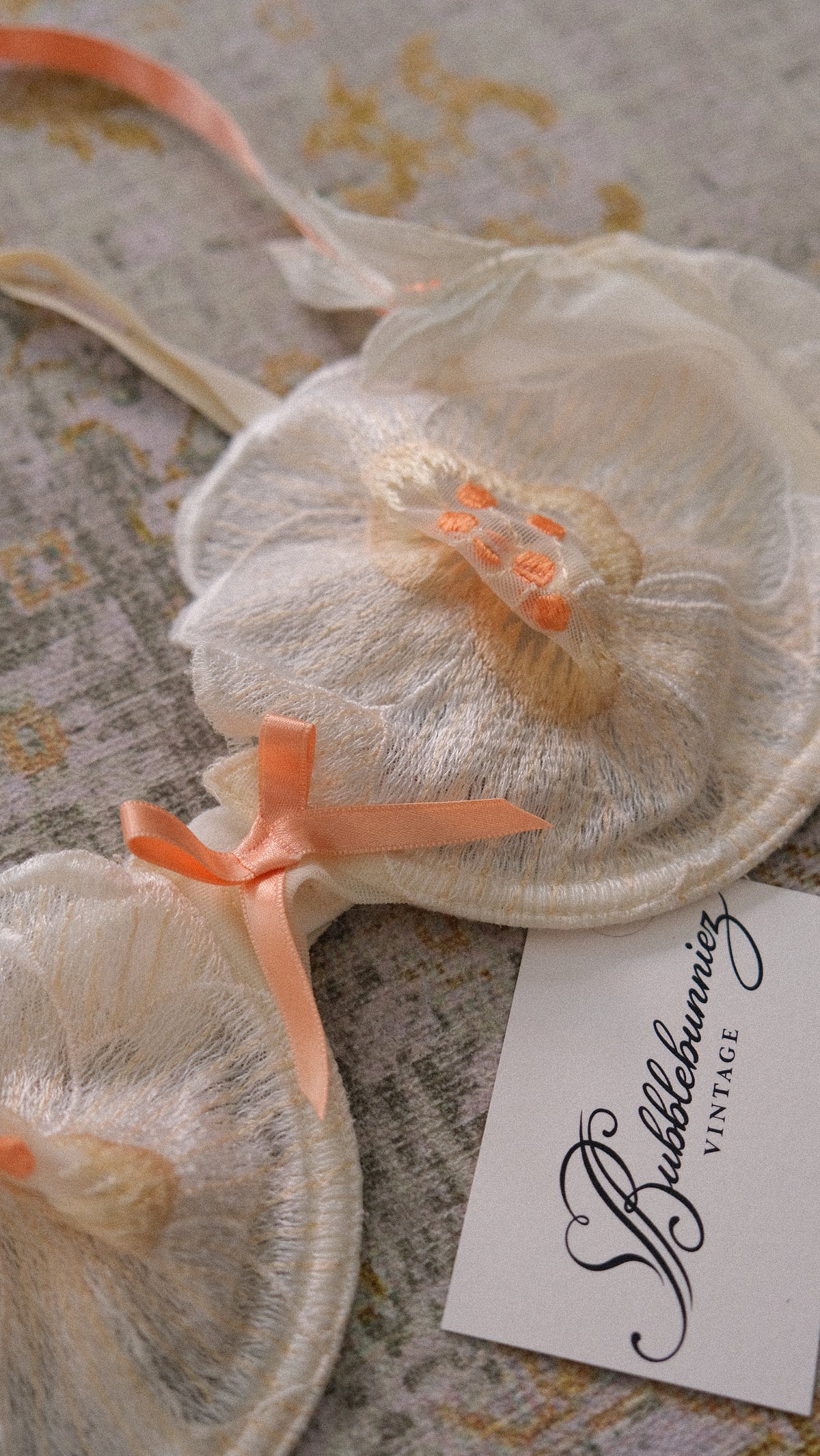 Vintage French white floral bra (80C/36C)