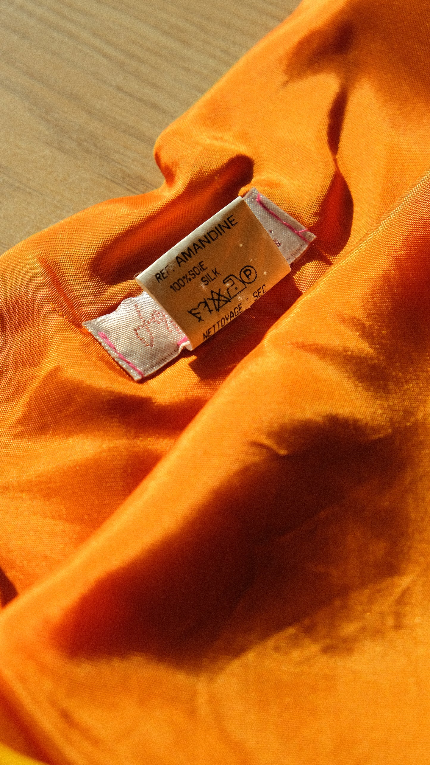 Vintage French dress with a golden touch (M-L)