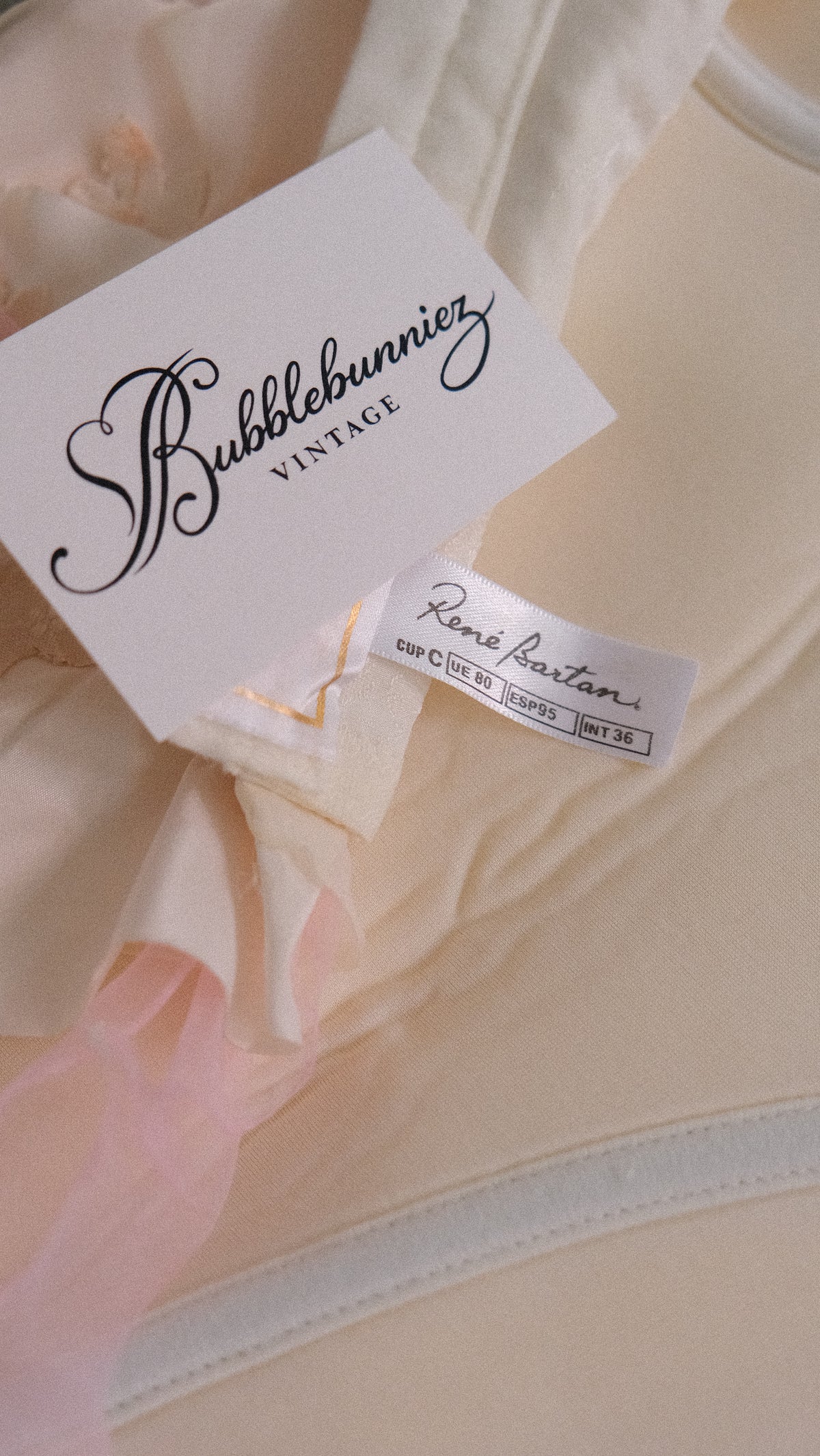 RARE Vintage floral bridal ruffle bustier (70C/32C)