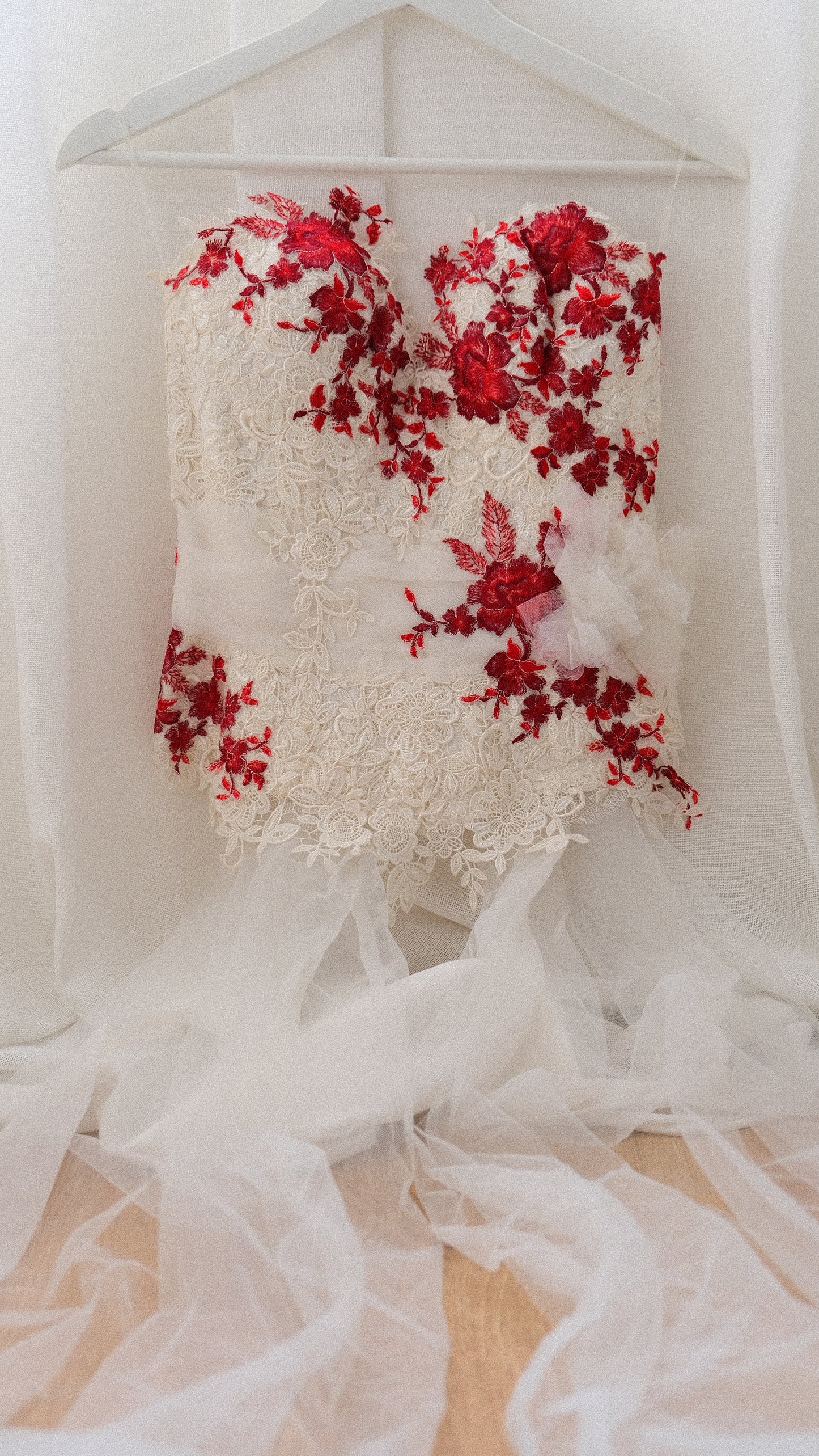 Vintage one of one Bridal Romance corset (70/32)