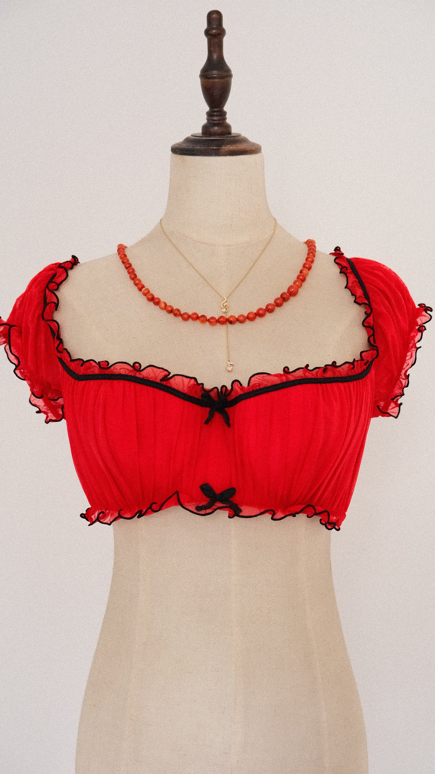 Vintage French red Ruffle balconette (34D/75D)