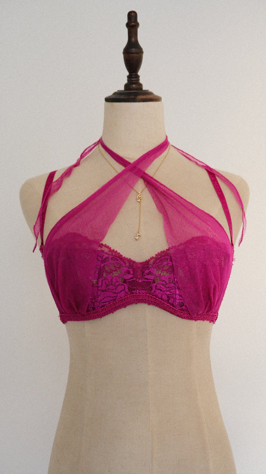 Vibrant magenta vintage La Perla bra (34B/75B)