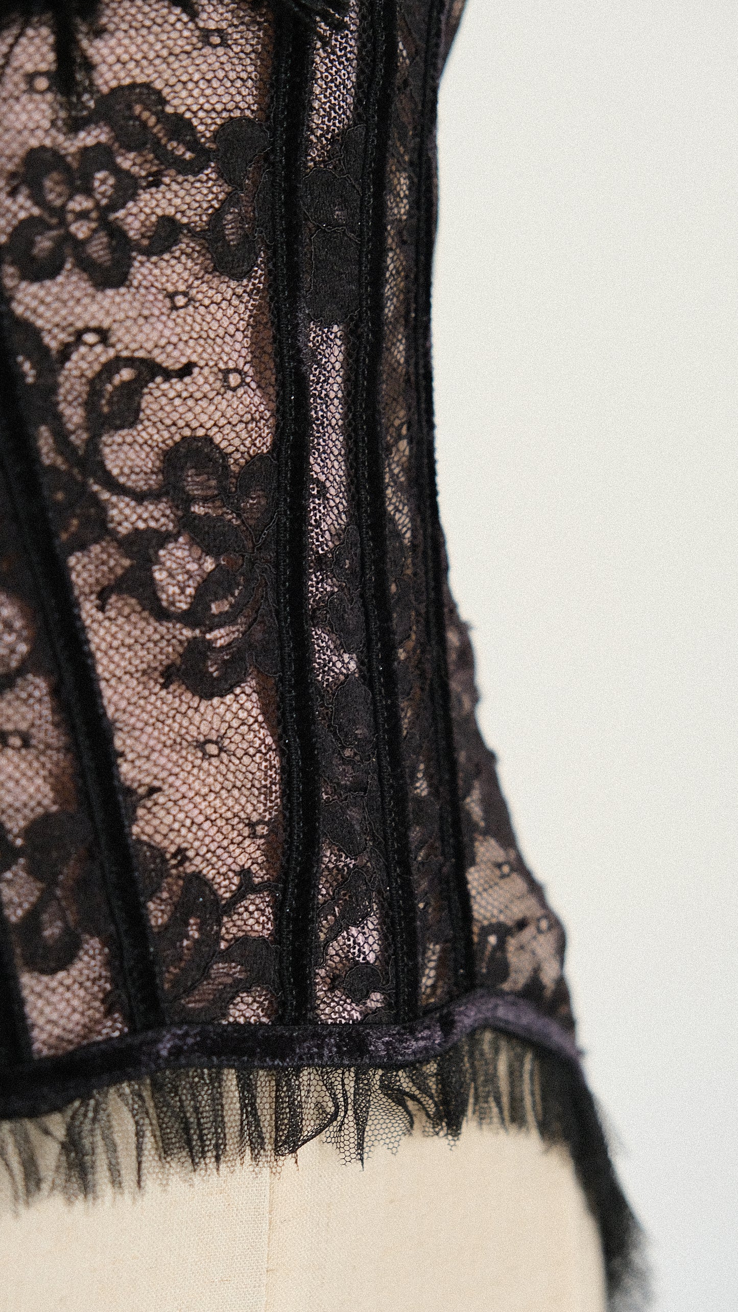 Midnight ocean’s bustier (70B/32B)