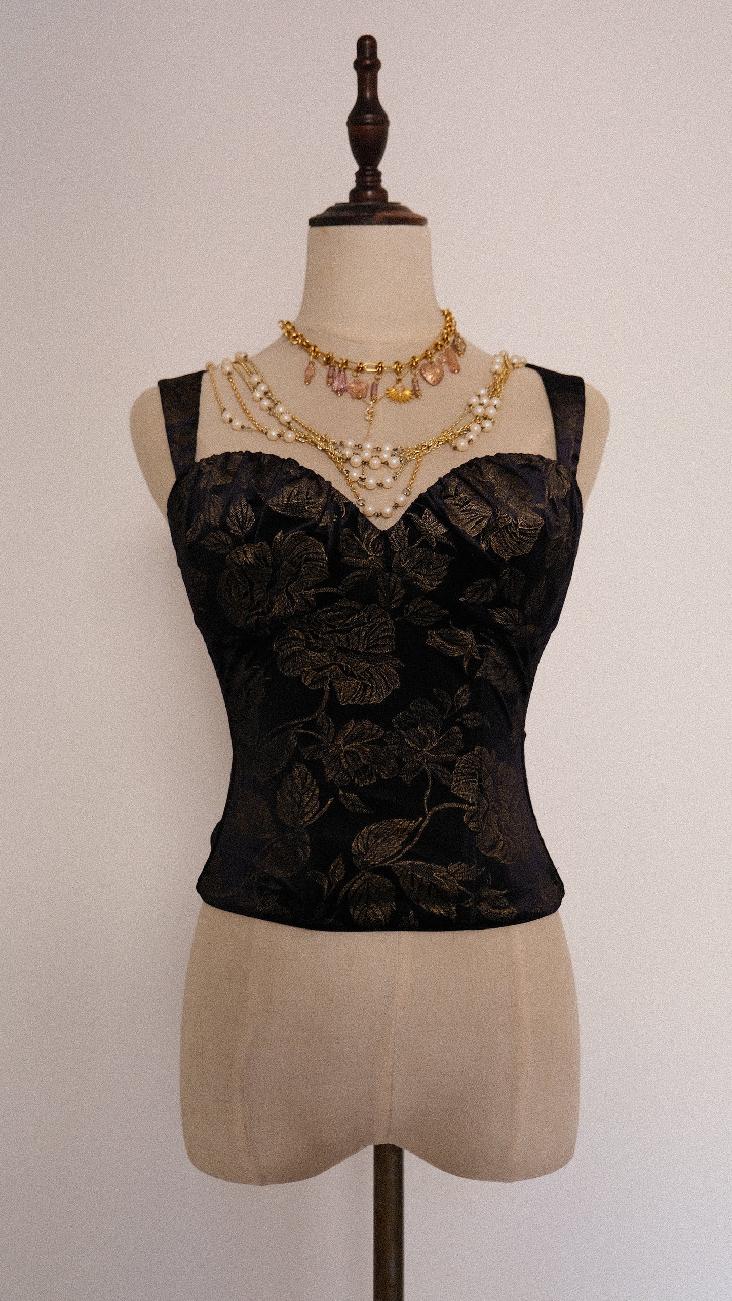 A midnight vineyard romance top (L)
