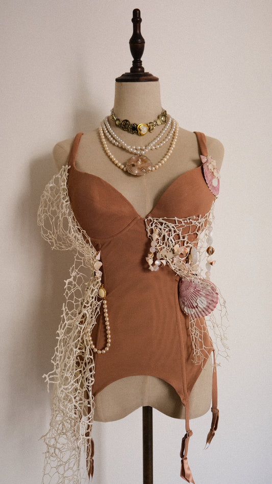 Nude reworked mermaid corset (36/80)