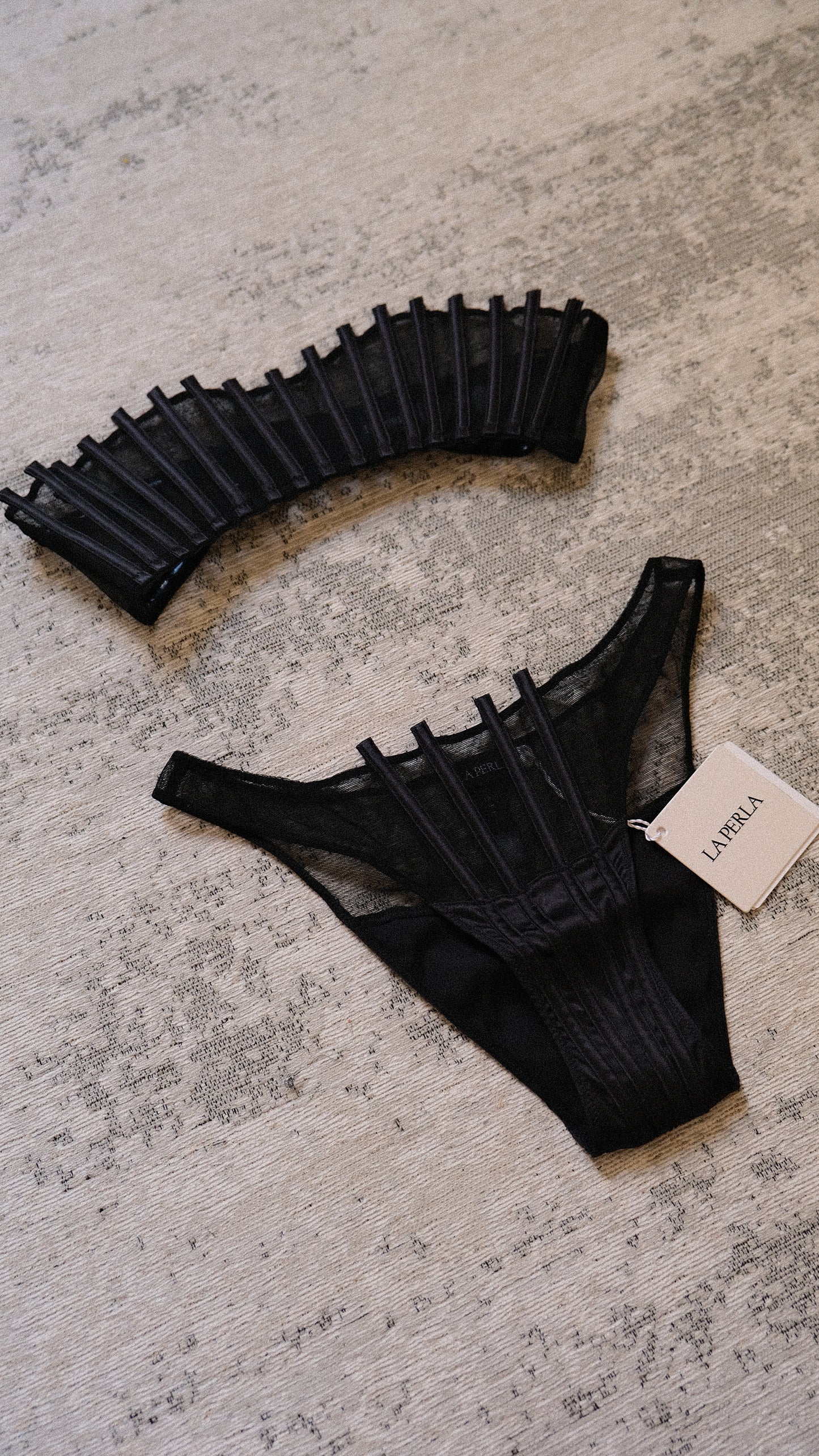 La Perla Graphique lingerie set (75/34 B)