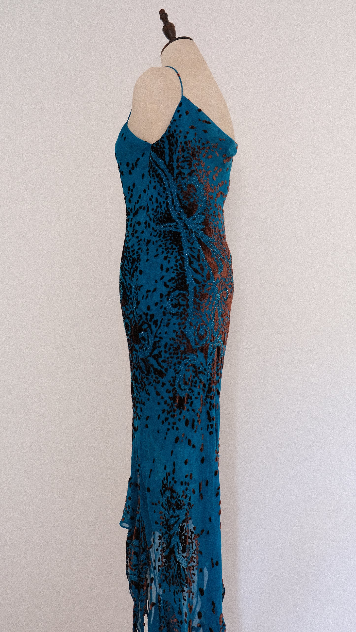 Azure Echo dress (M-L)