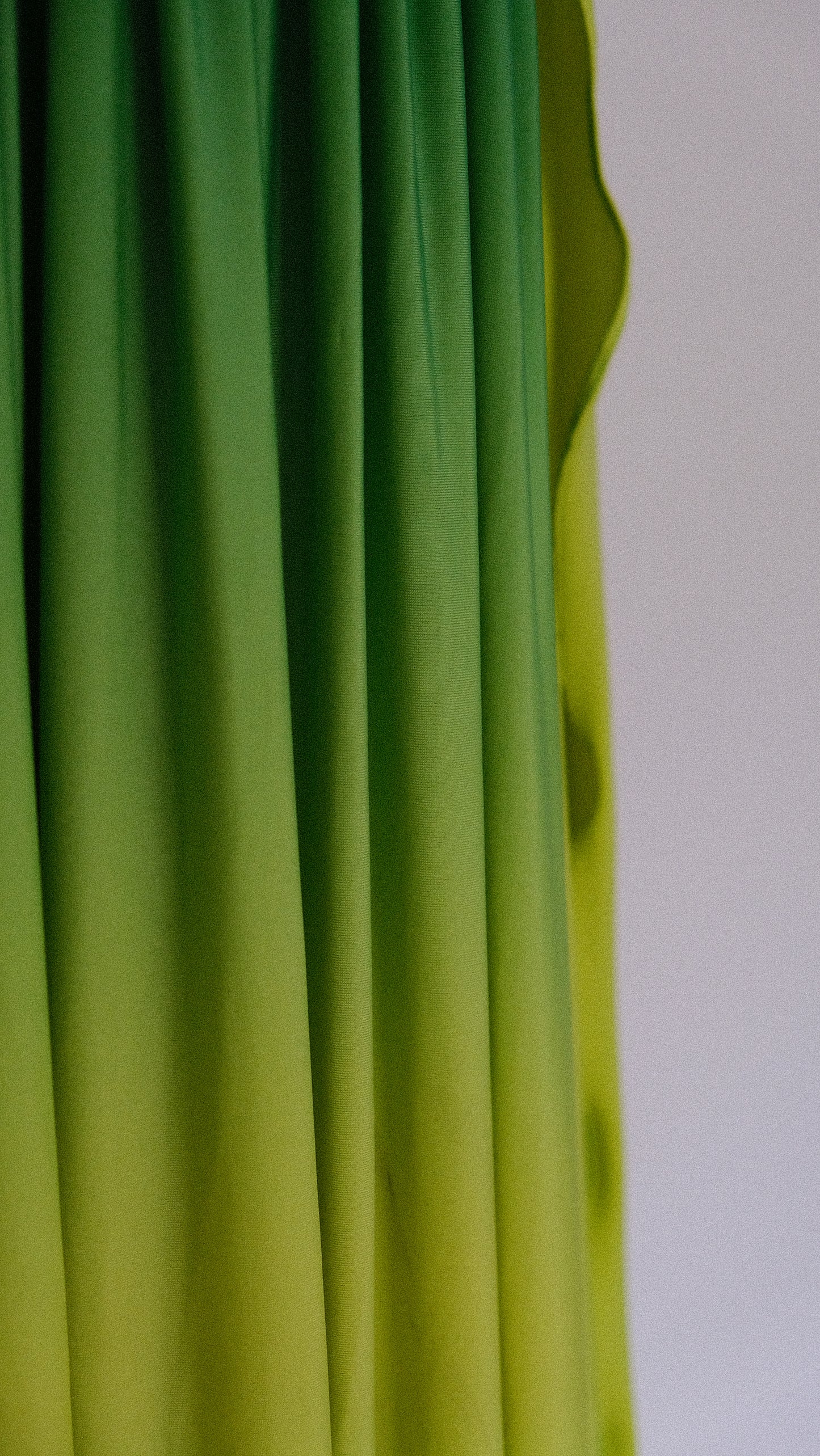 Limeglow gown (M, M/L)
