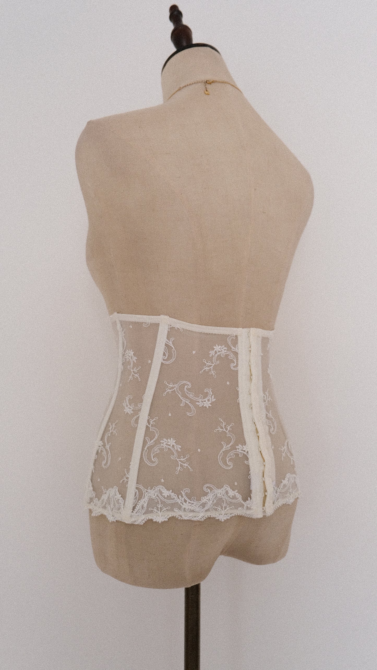 Vintage French Angelic garter (M)