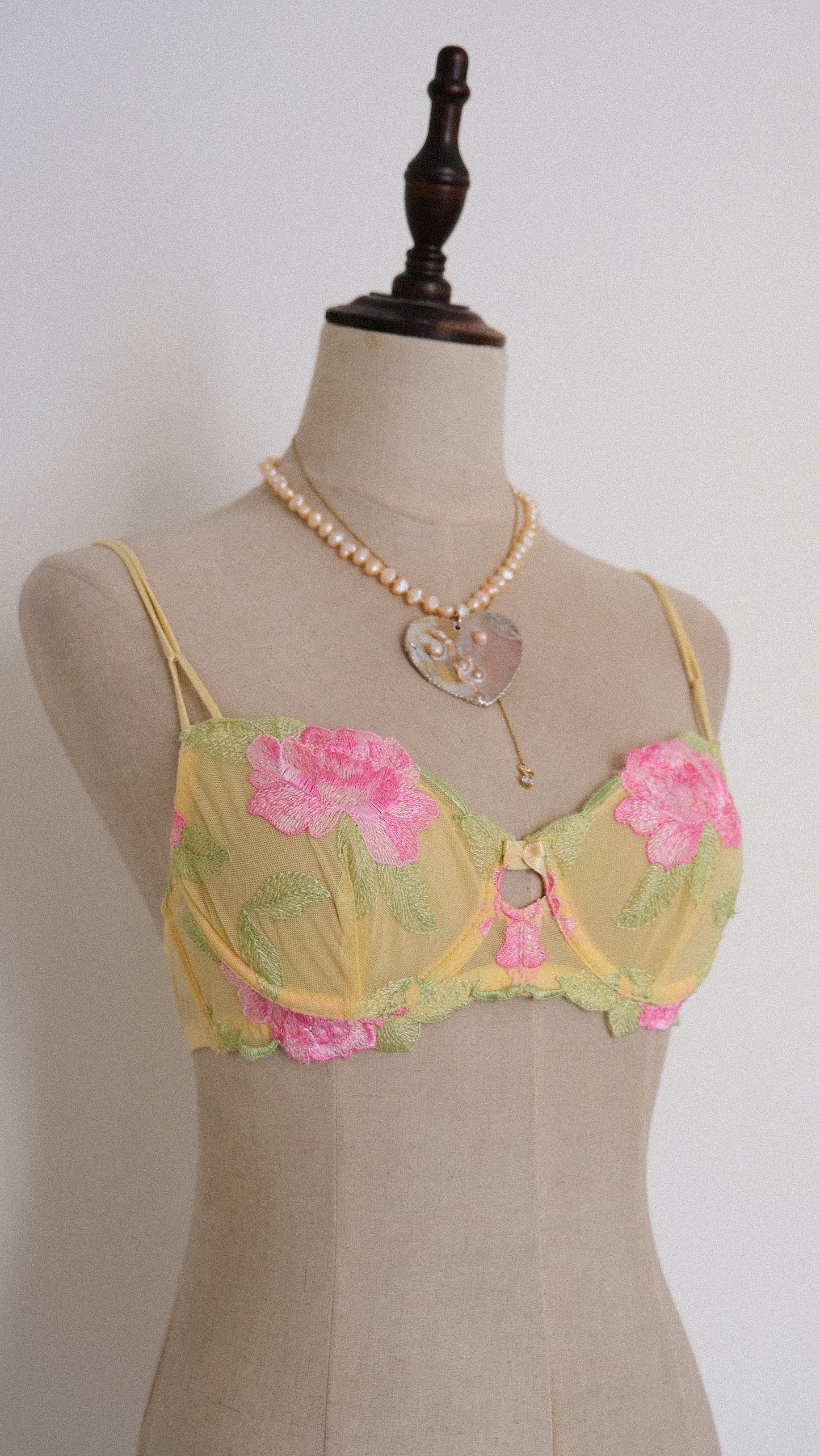 Yellow Floral Lace bra (70A/32A)