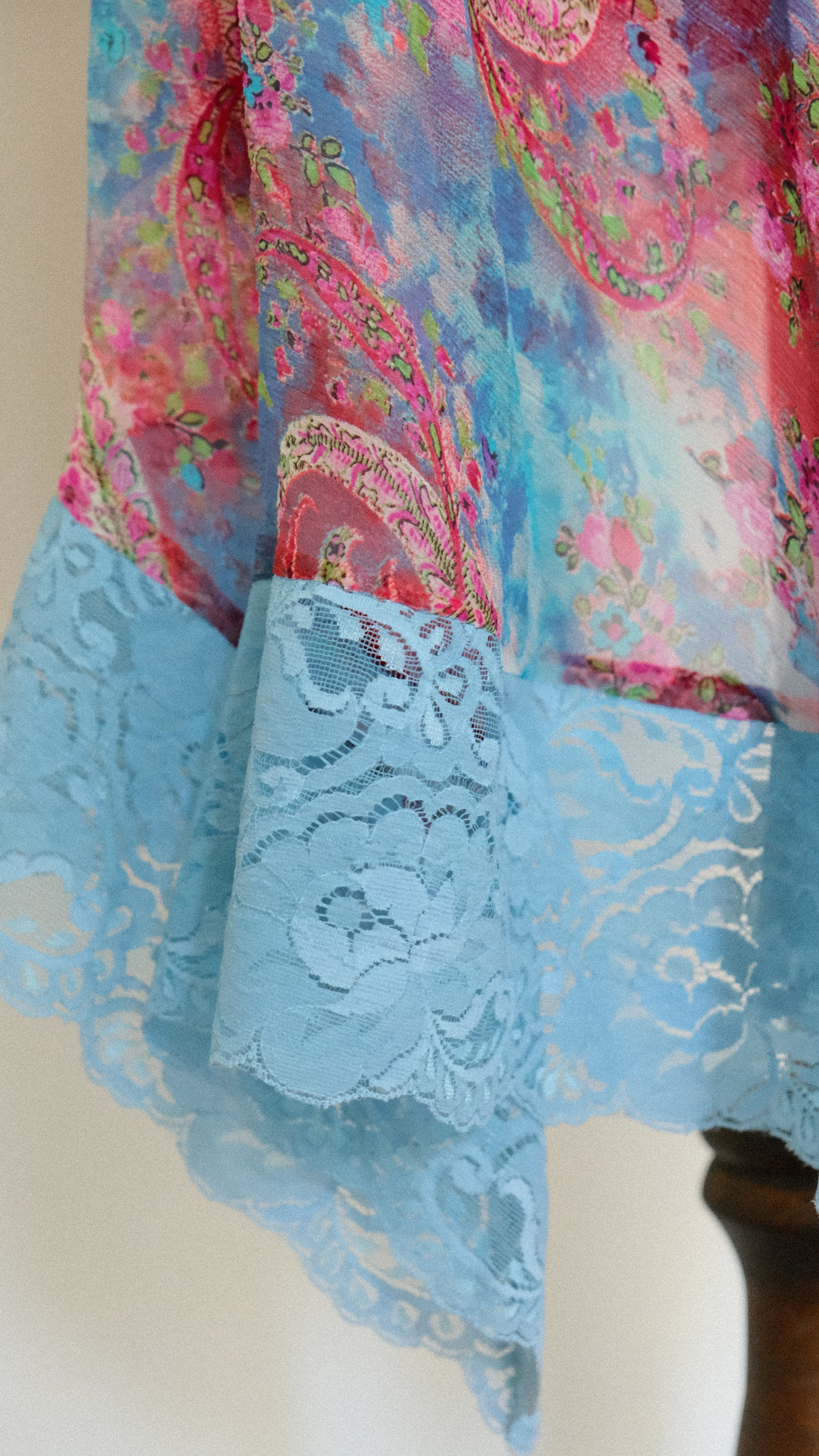 French Berry Lace dress (S/M)