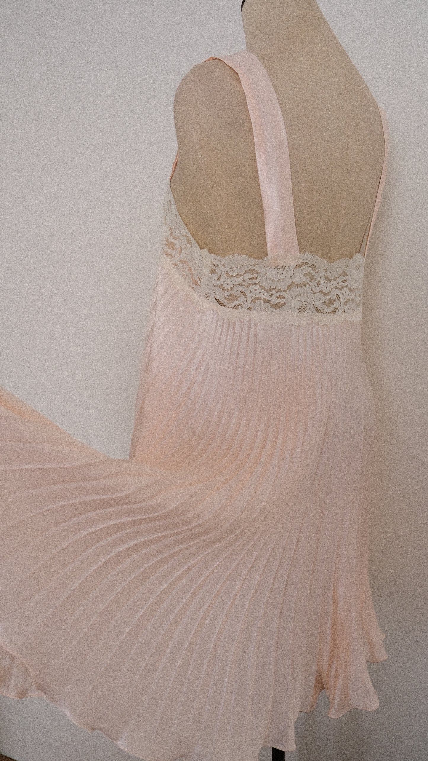 Vintage French pleated babydoll (M, M/L)
