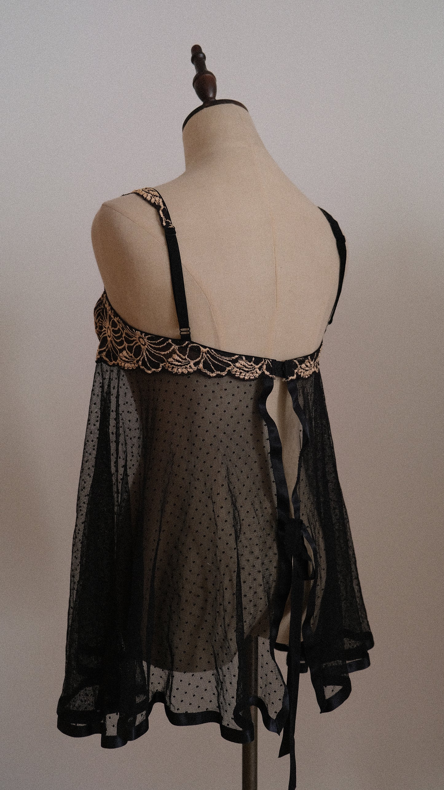 Vintage French 2 piece set; duster & babydoll (M)