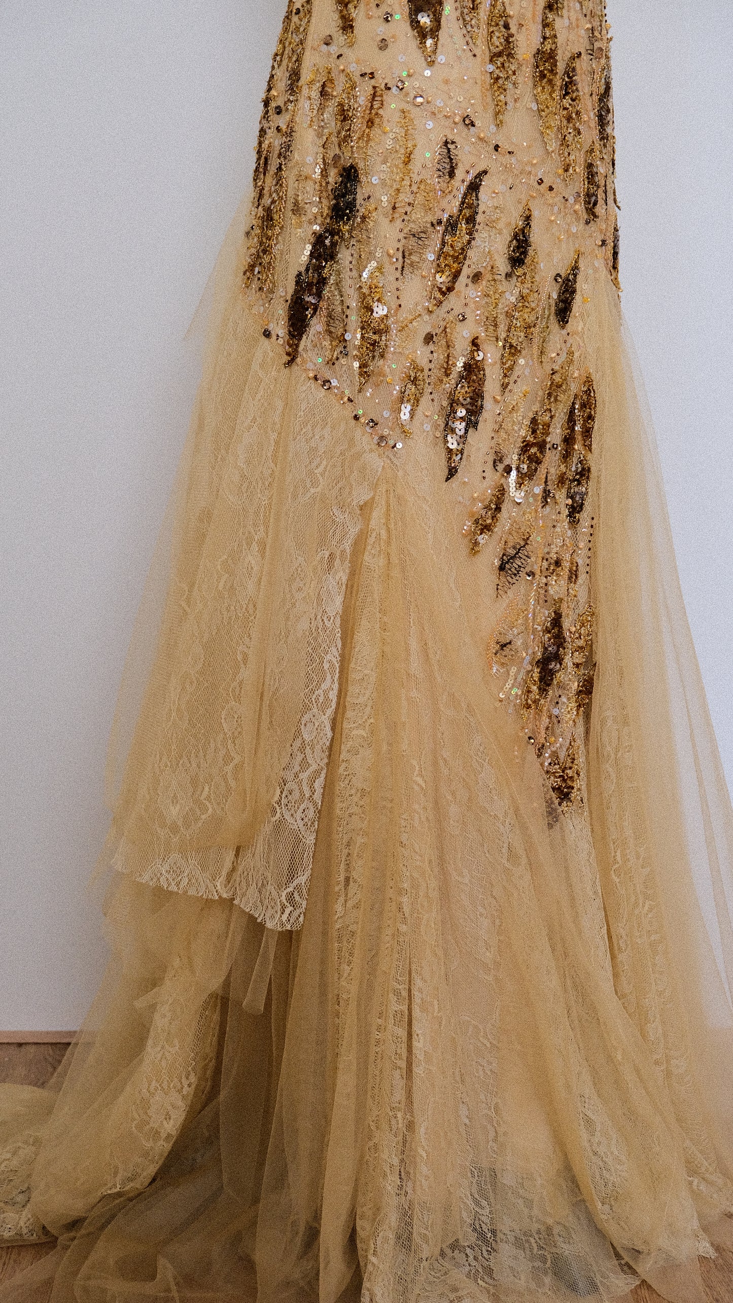 Spanish Dust of Gold evening gown (M)
