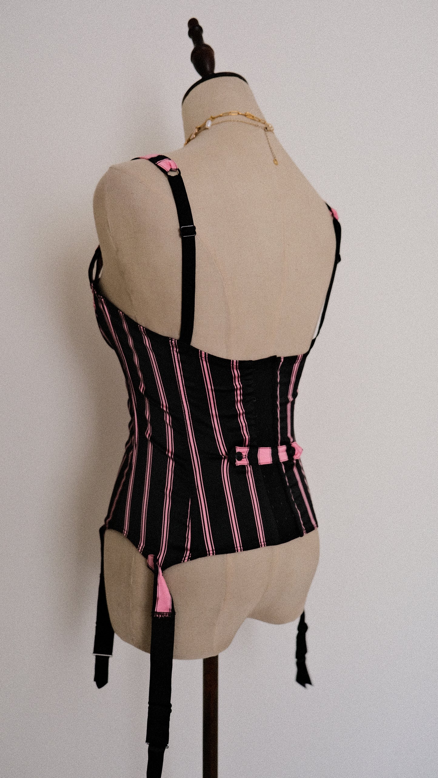 Chantal Thomass black & pink corset (70B/32B)