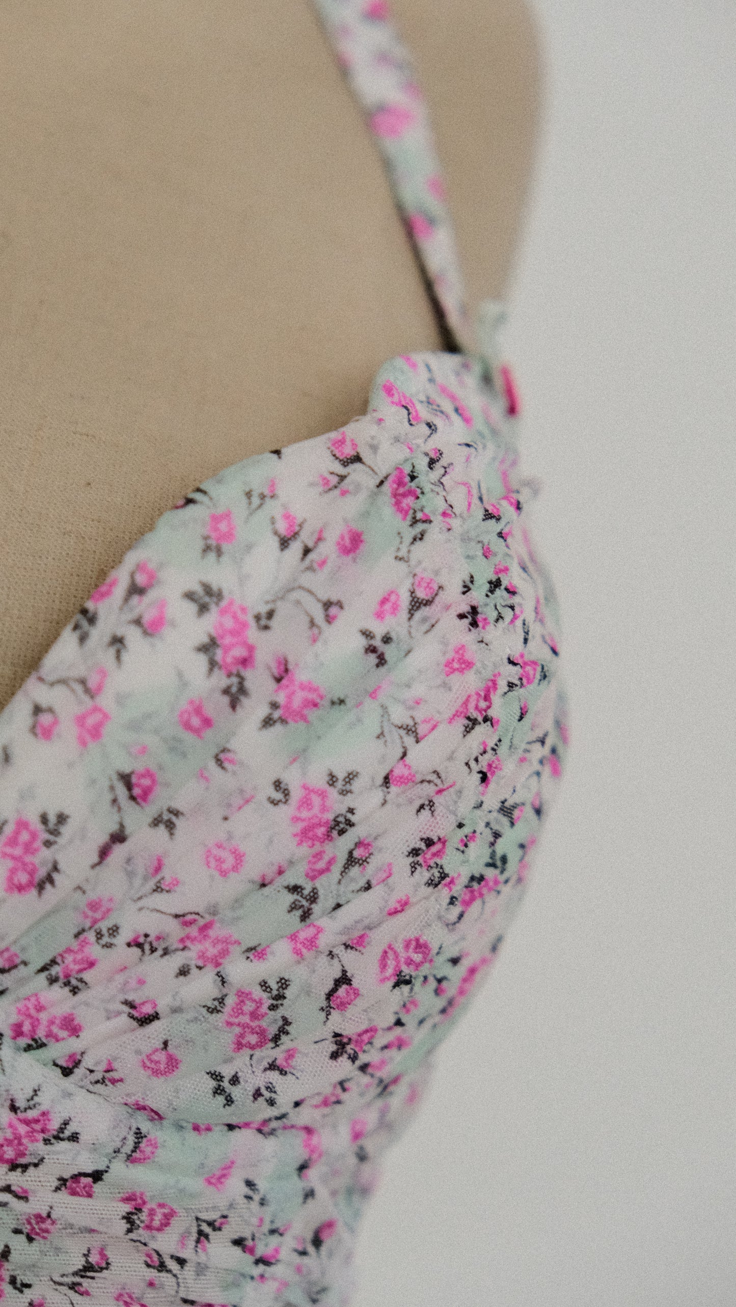 Chantal Thomass Floral Ruffle corset (75B/34B)