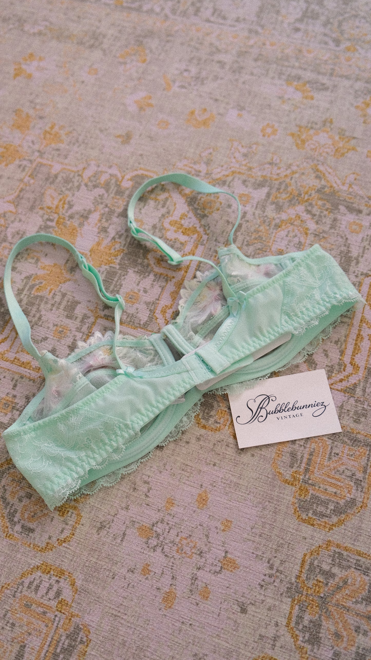 French floral NWT mesh bra (70D/32D)