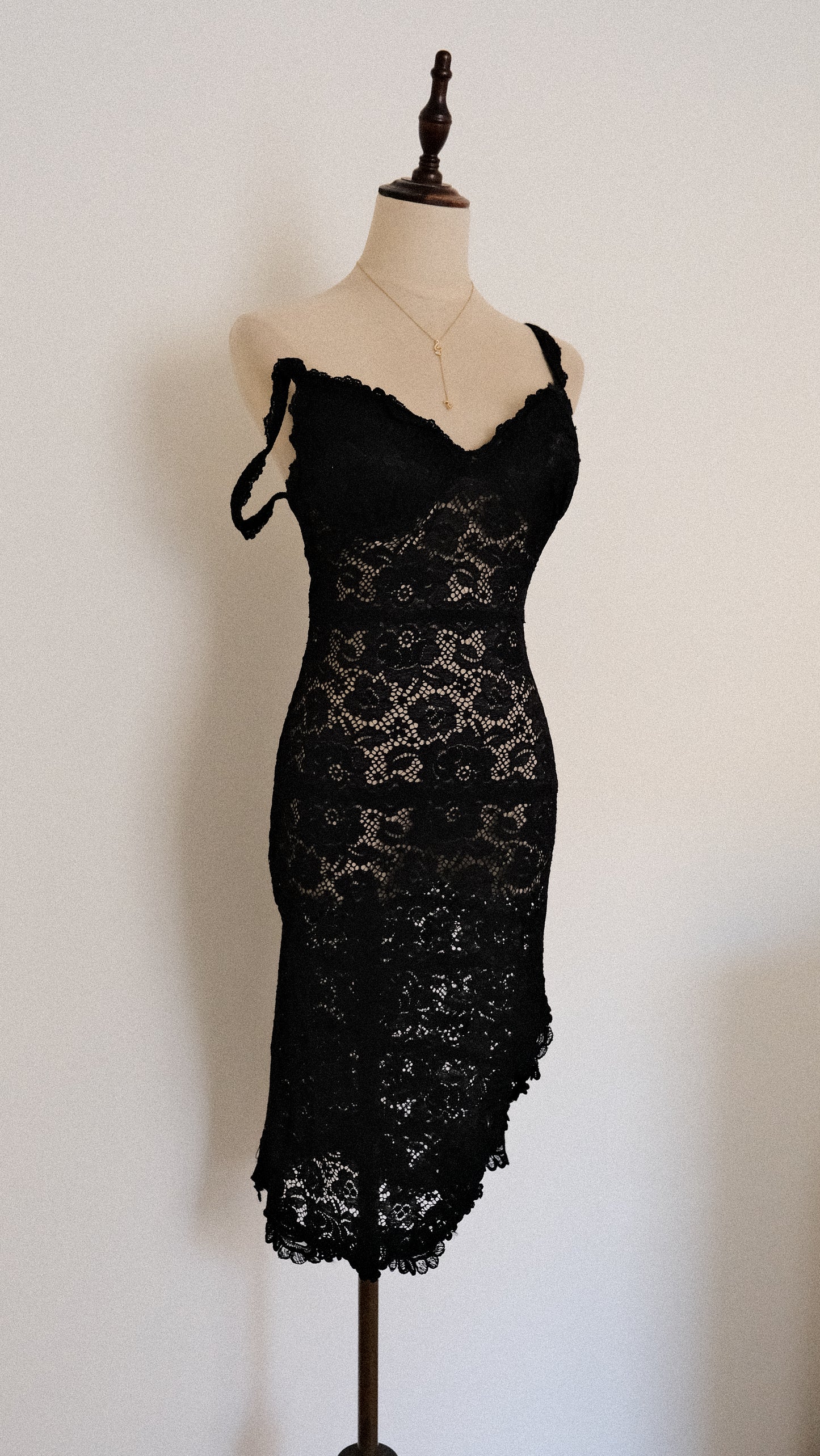 Black lace romance dress (S, S/M, M)