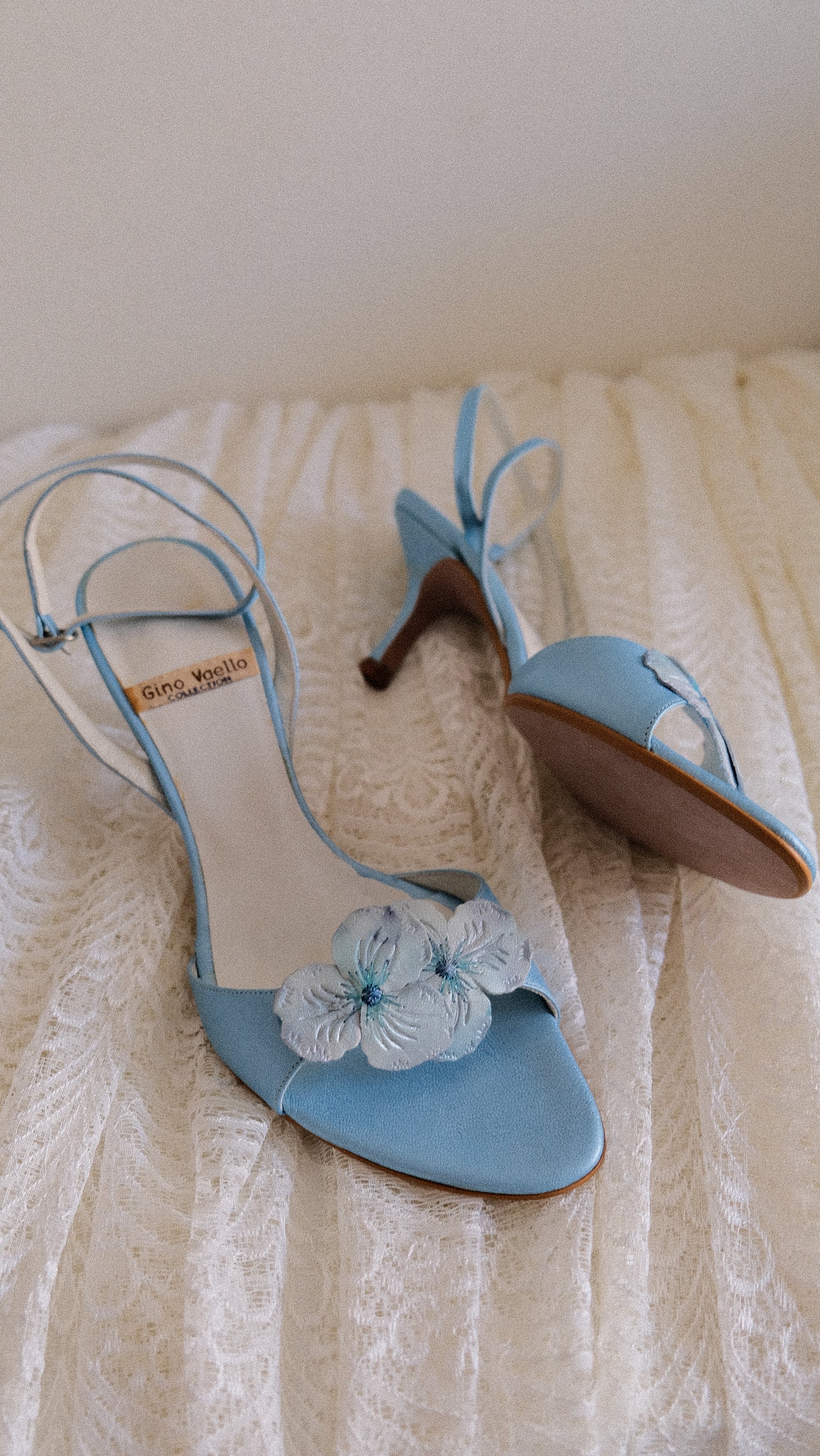 Gino Vaello ocean blue kitten heels (40)
