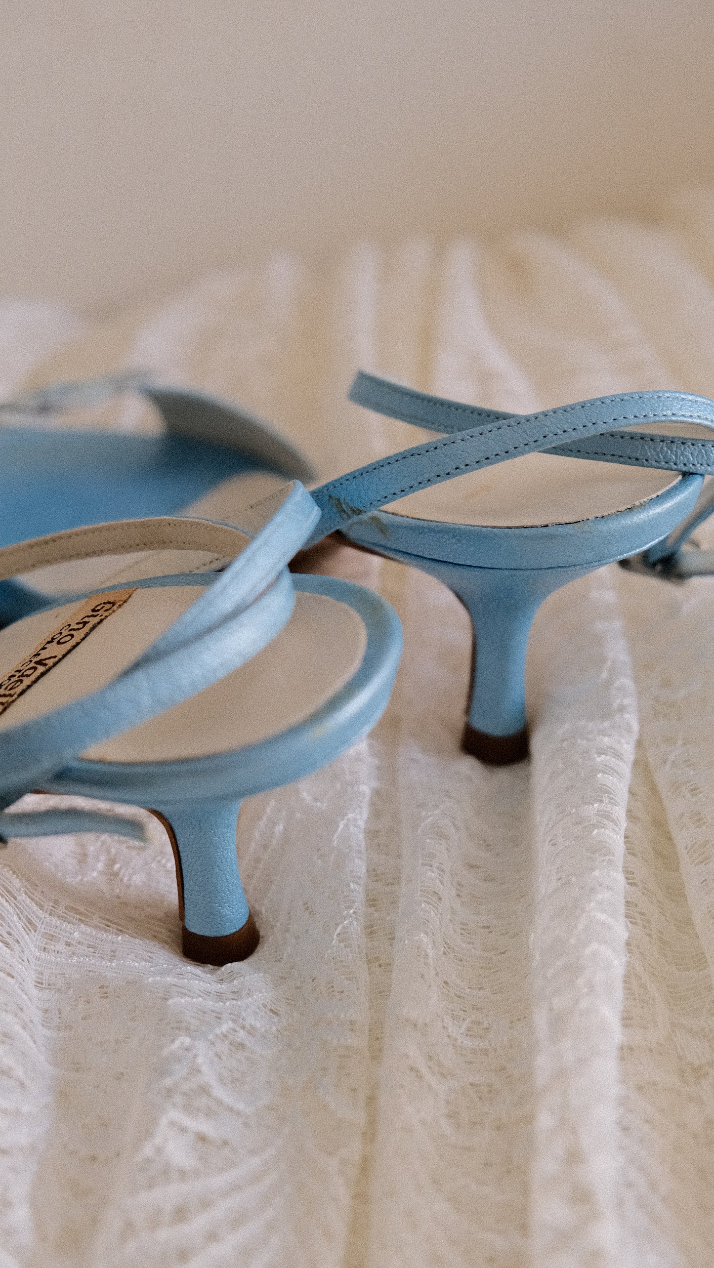 Gino Vaello ocean blue kitten heels (40)