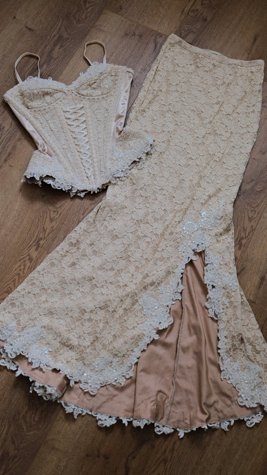 The mystical creme English designer set (S/M, M)