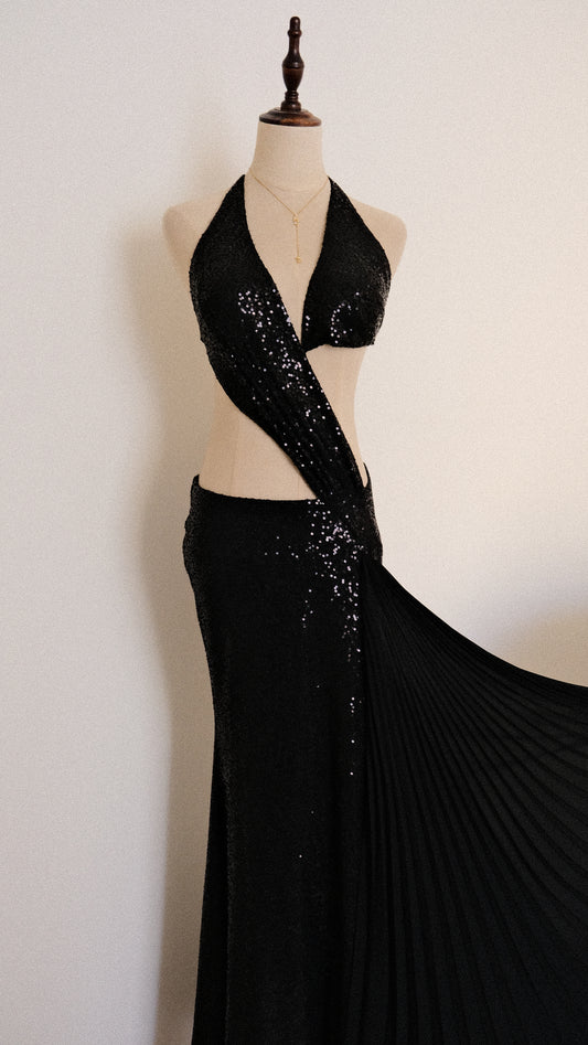 Blackout Beauty dress (S/M-L)