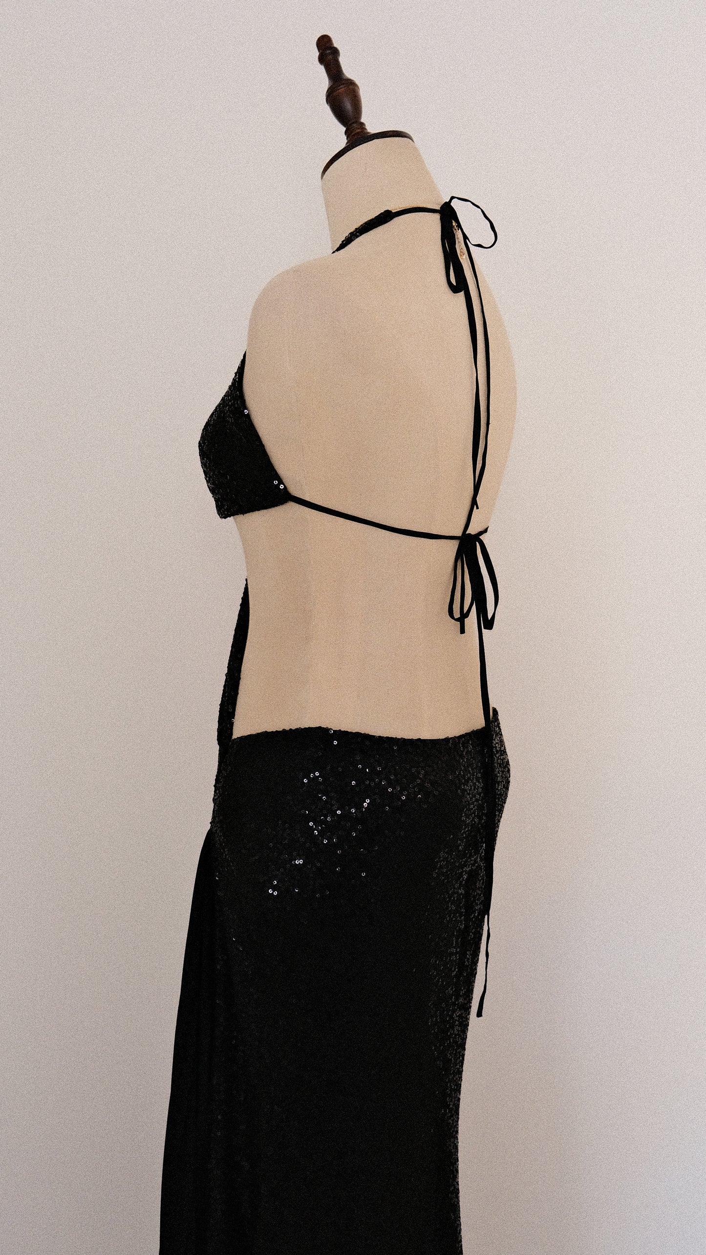 Blackout Beauty dress (S/M-L)