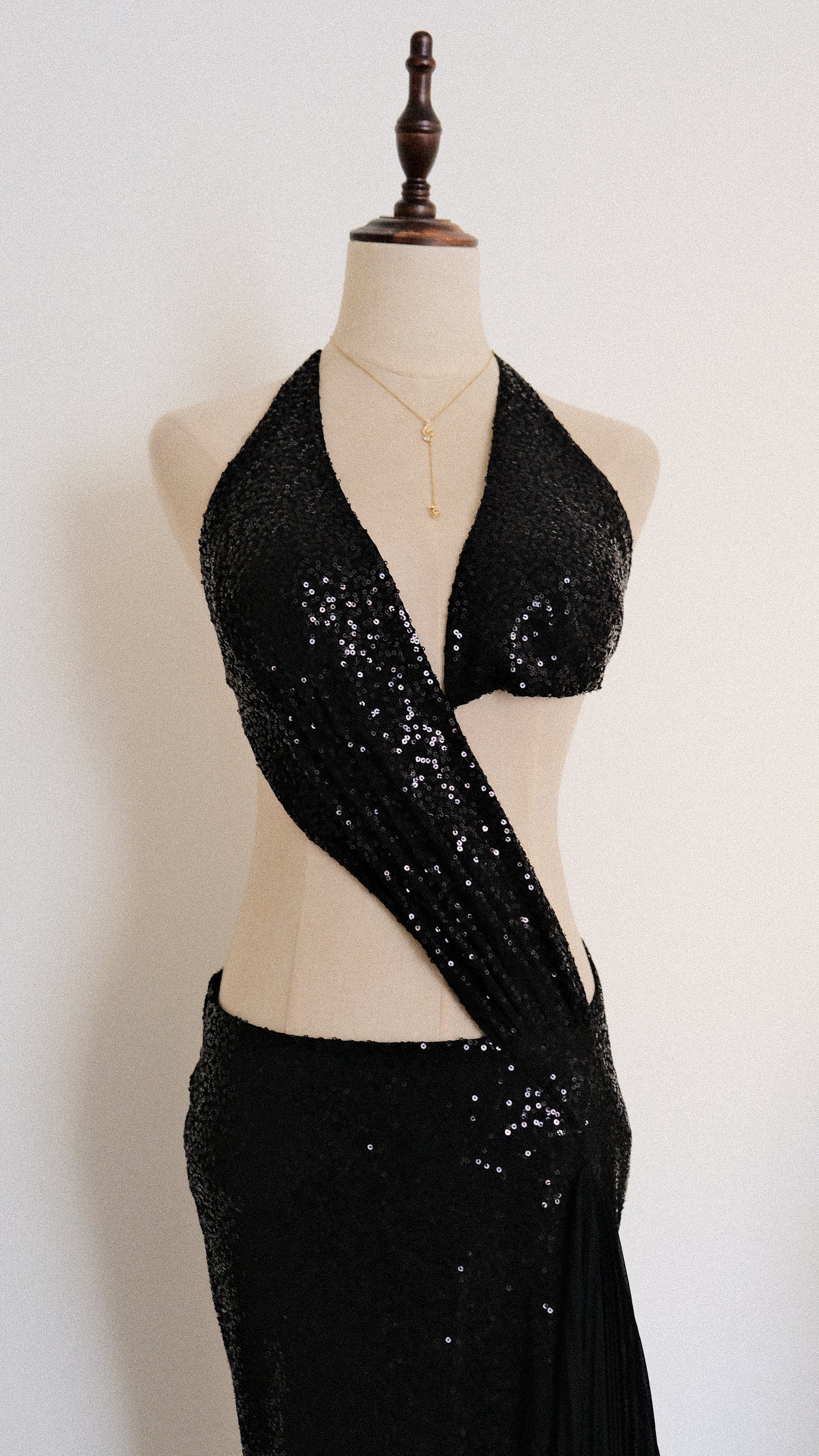 Blackout Beauty dress (S/M-L)
