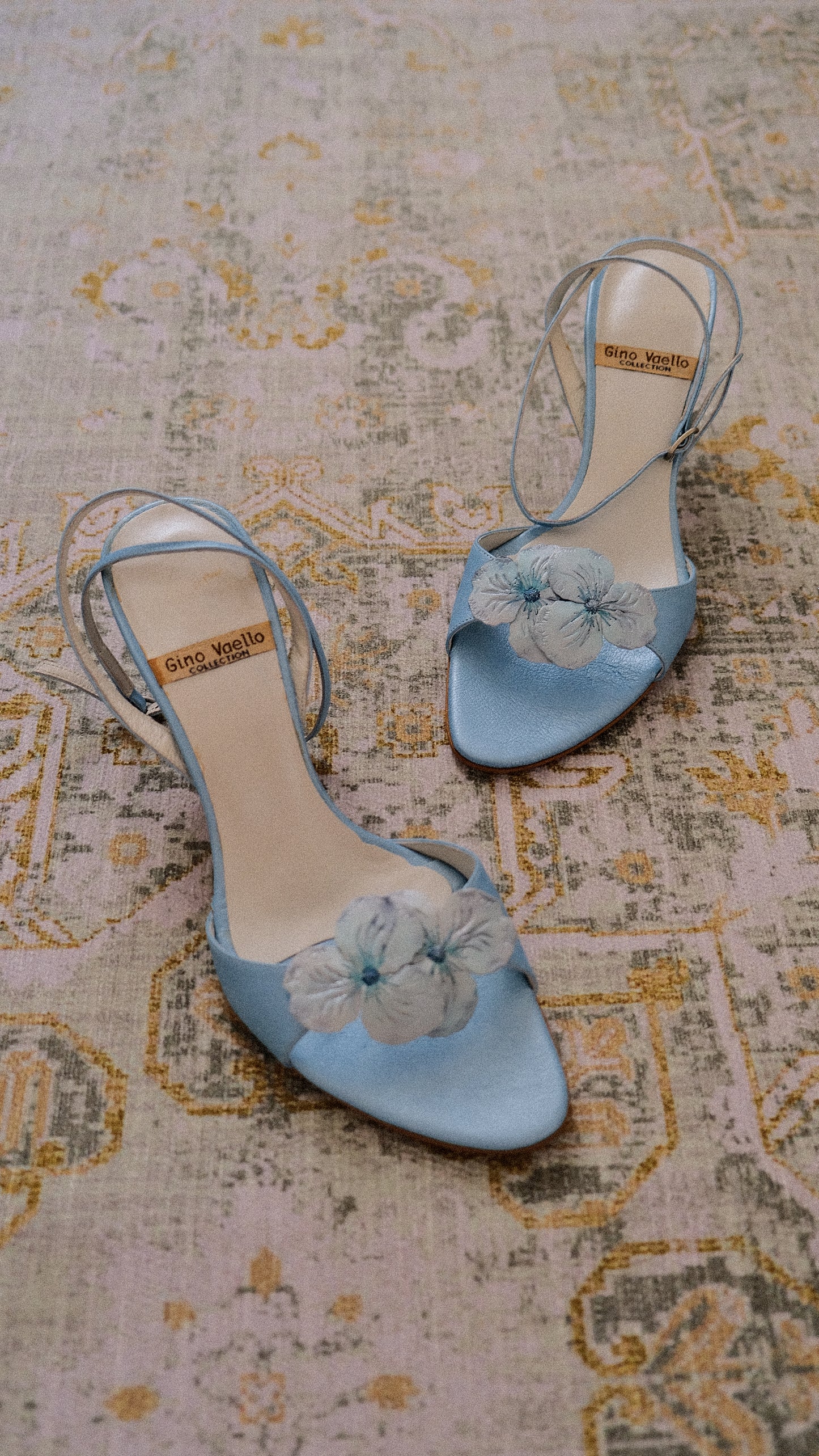 Gino Vaello ocean blue kitten heels (40)