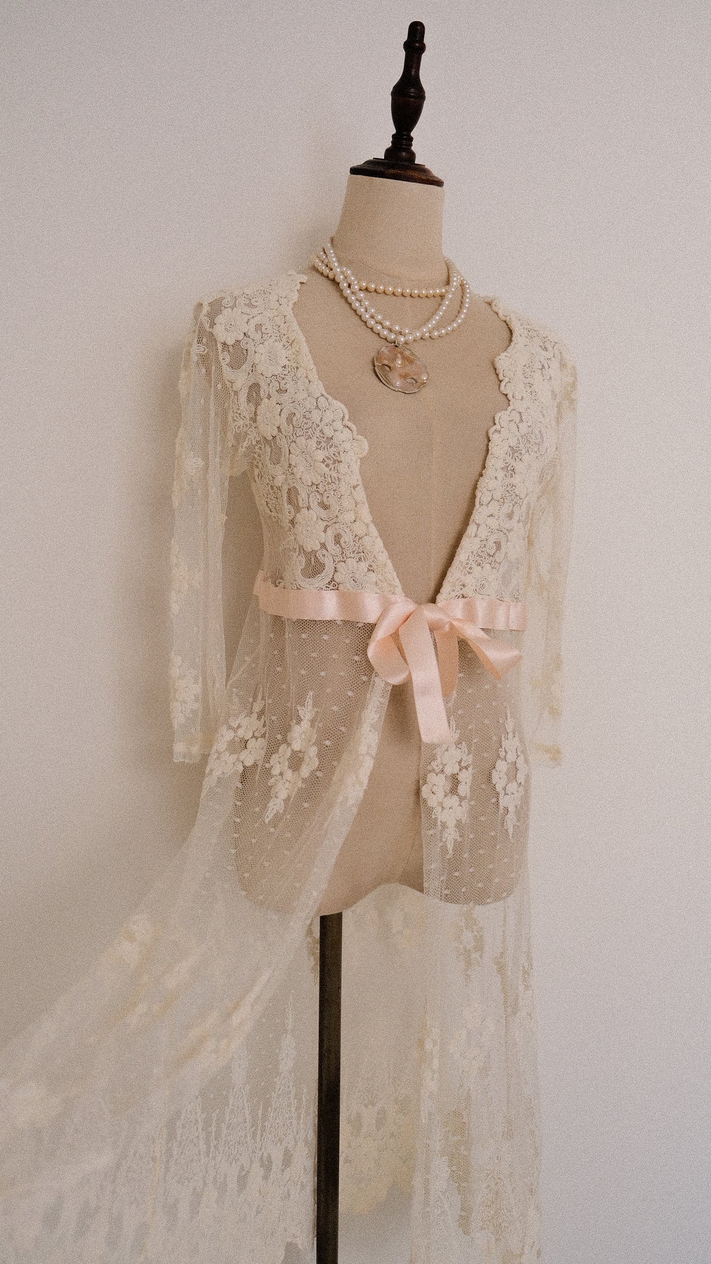 Vintage Lace French duster (S)