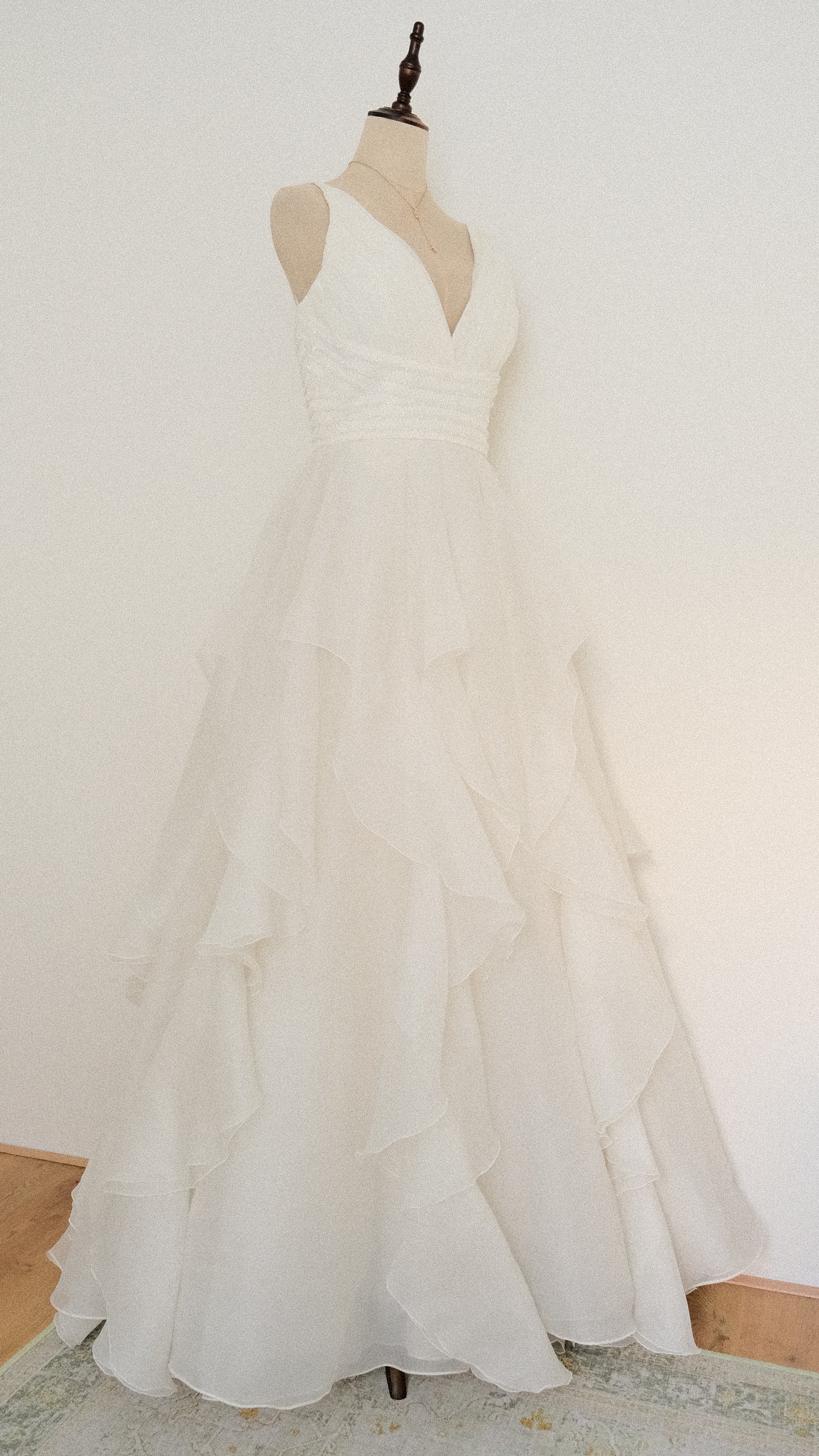 Tullip dream wedding gown (M)