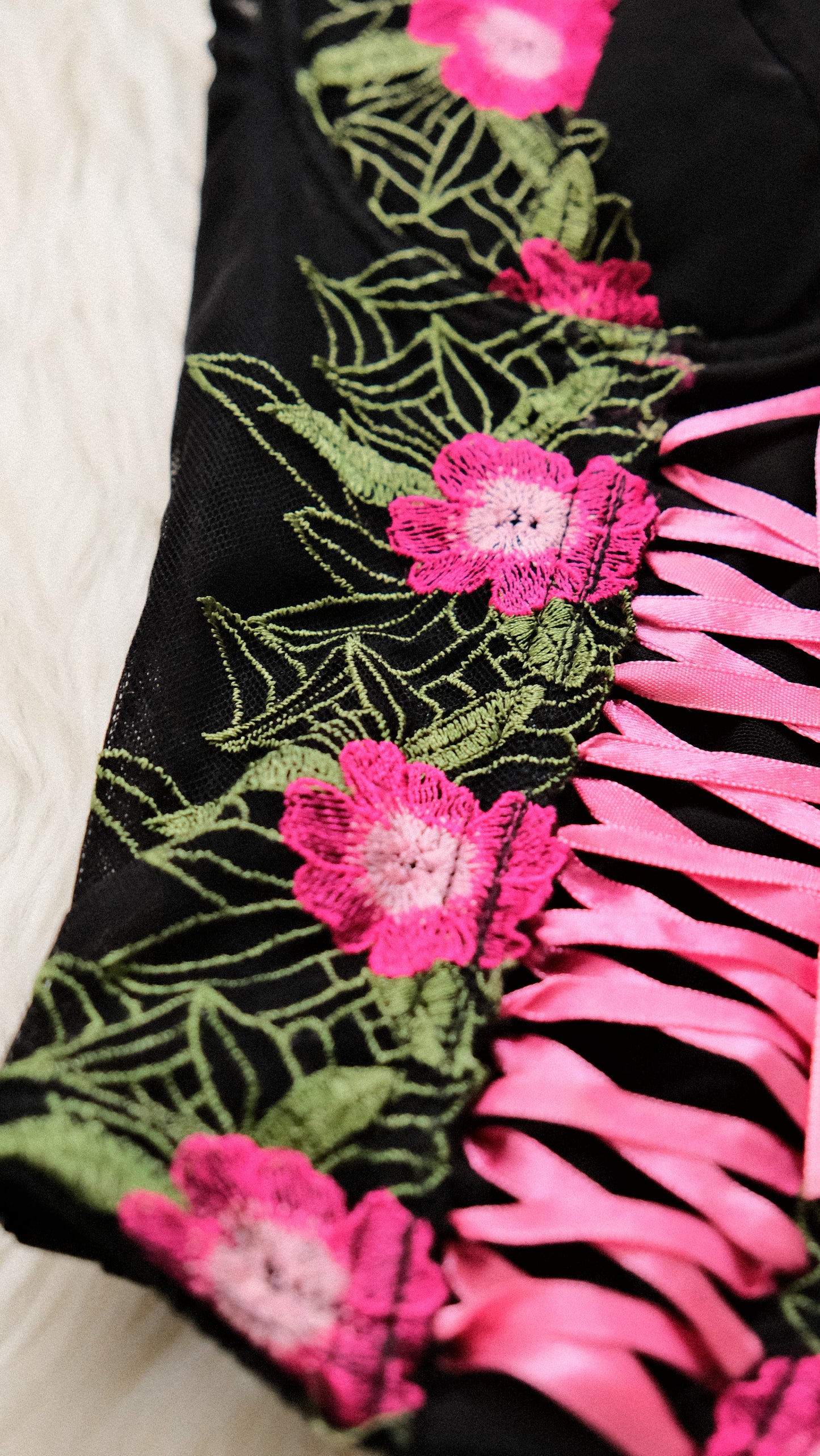 Dark Floral corset (70B/32B)