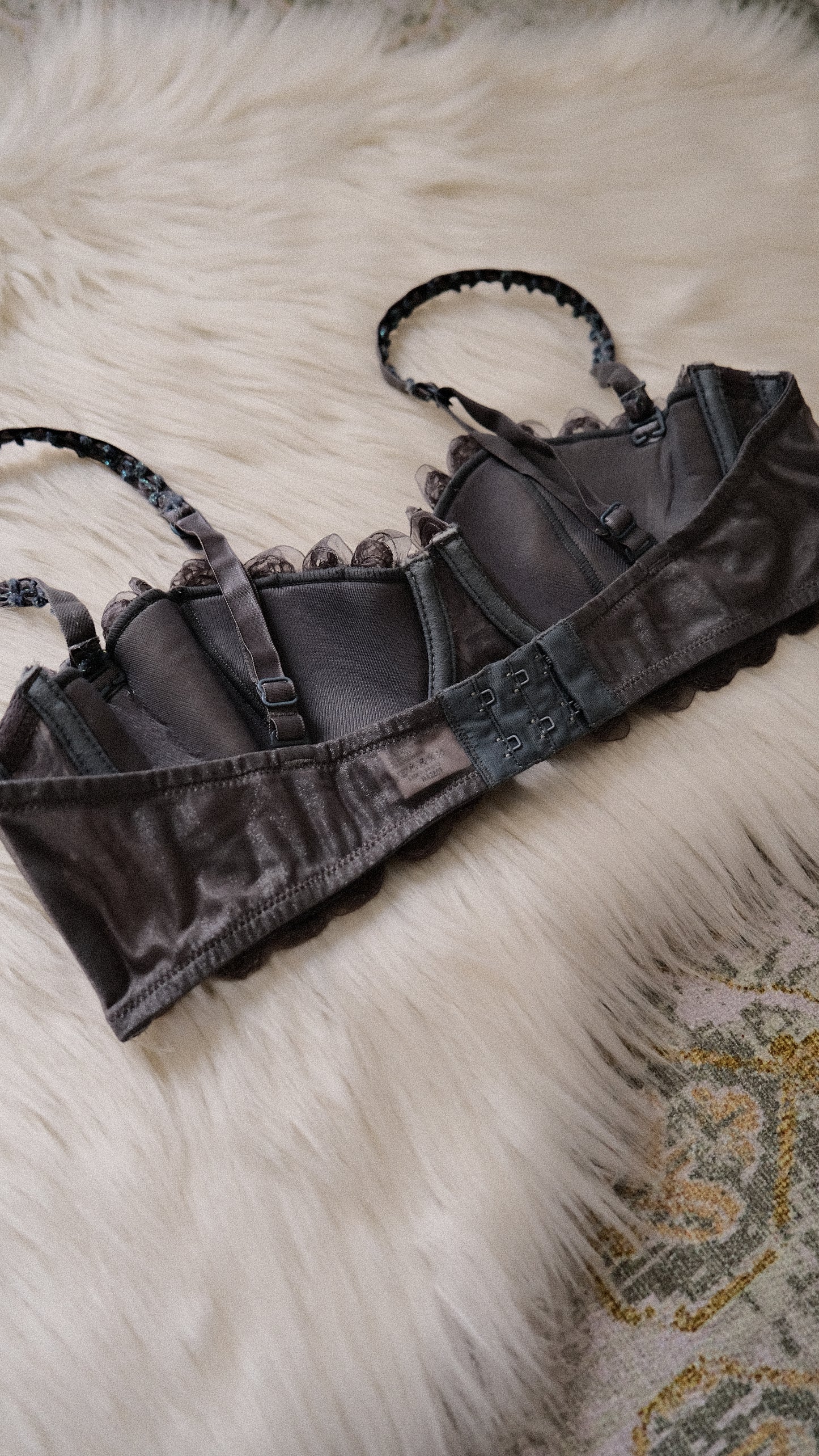 Vintage French Dovegrey Rose bra (75B/34B)
