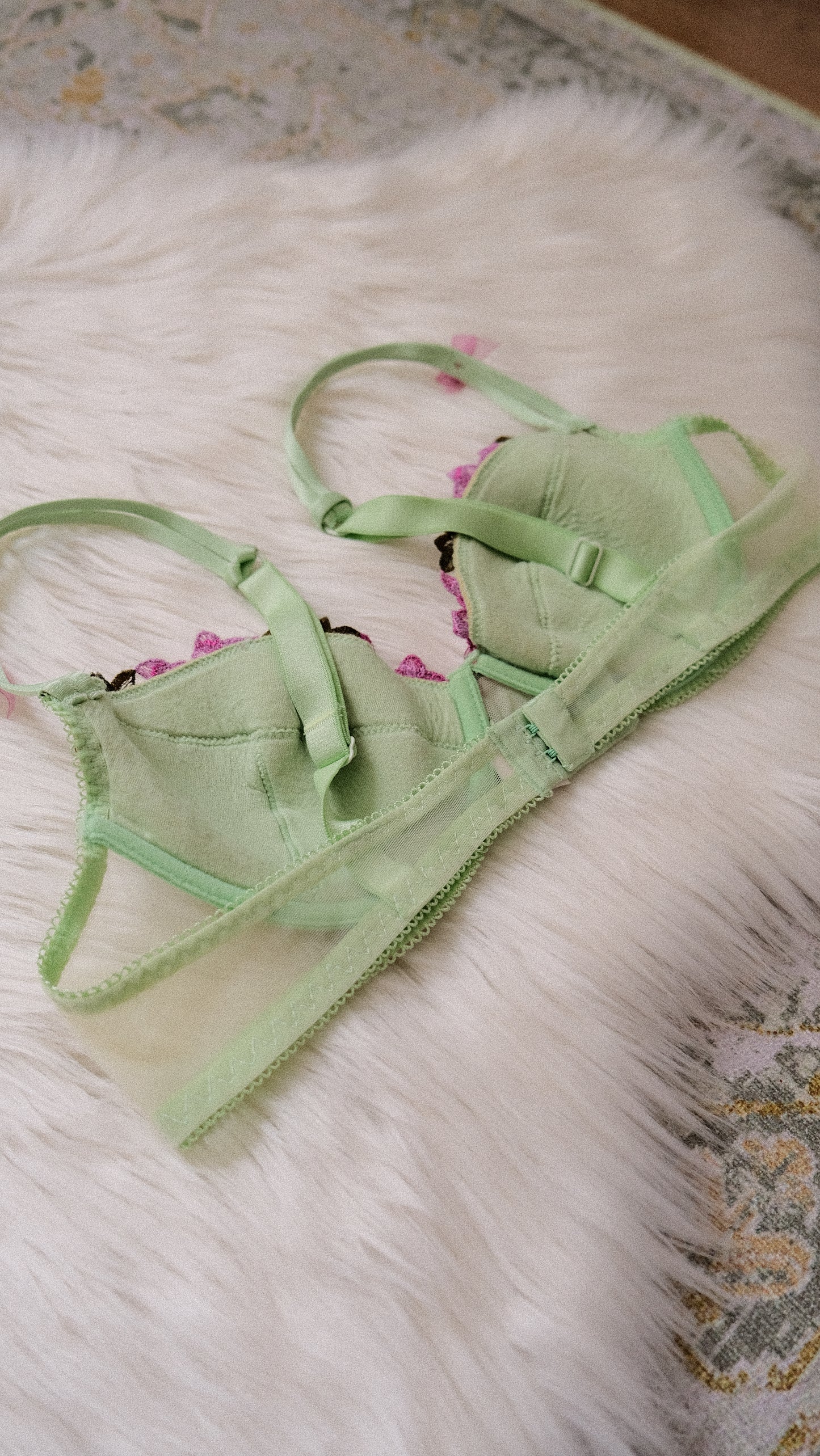 Vintage Mint green Floral bra (80B/36B)