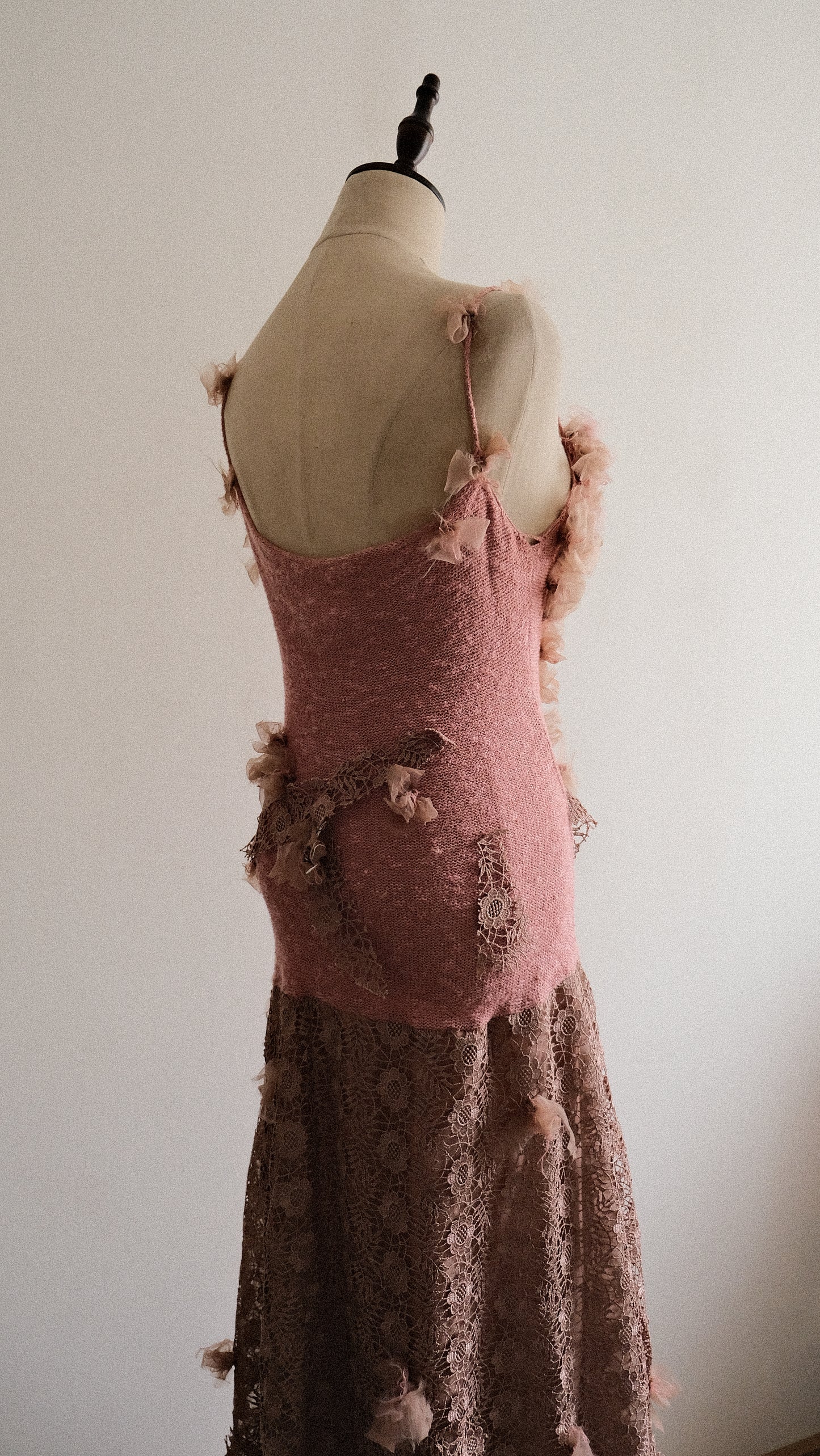 Blush Petal dress (M-L)