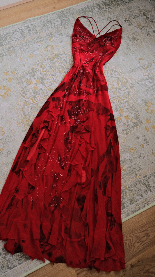 Scarlet Ruffle dress (M, M/L)