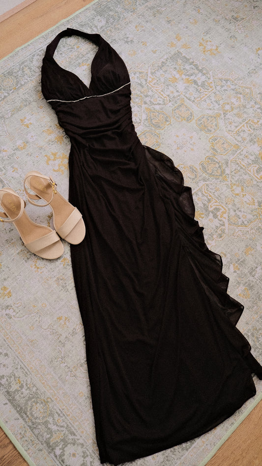 Ruffled romance halter dress (M, M/L, L)