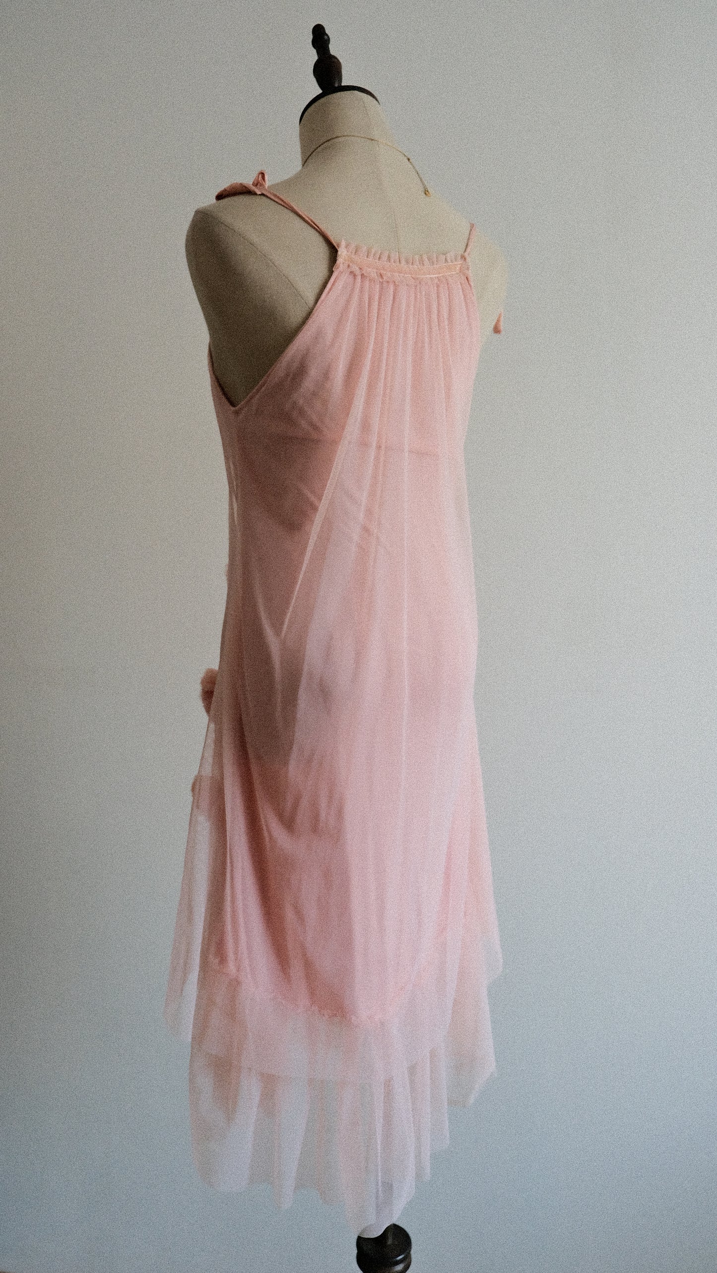 Soft Pink Rose dress (M)