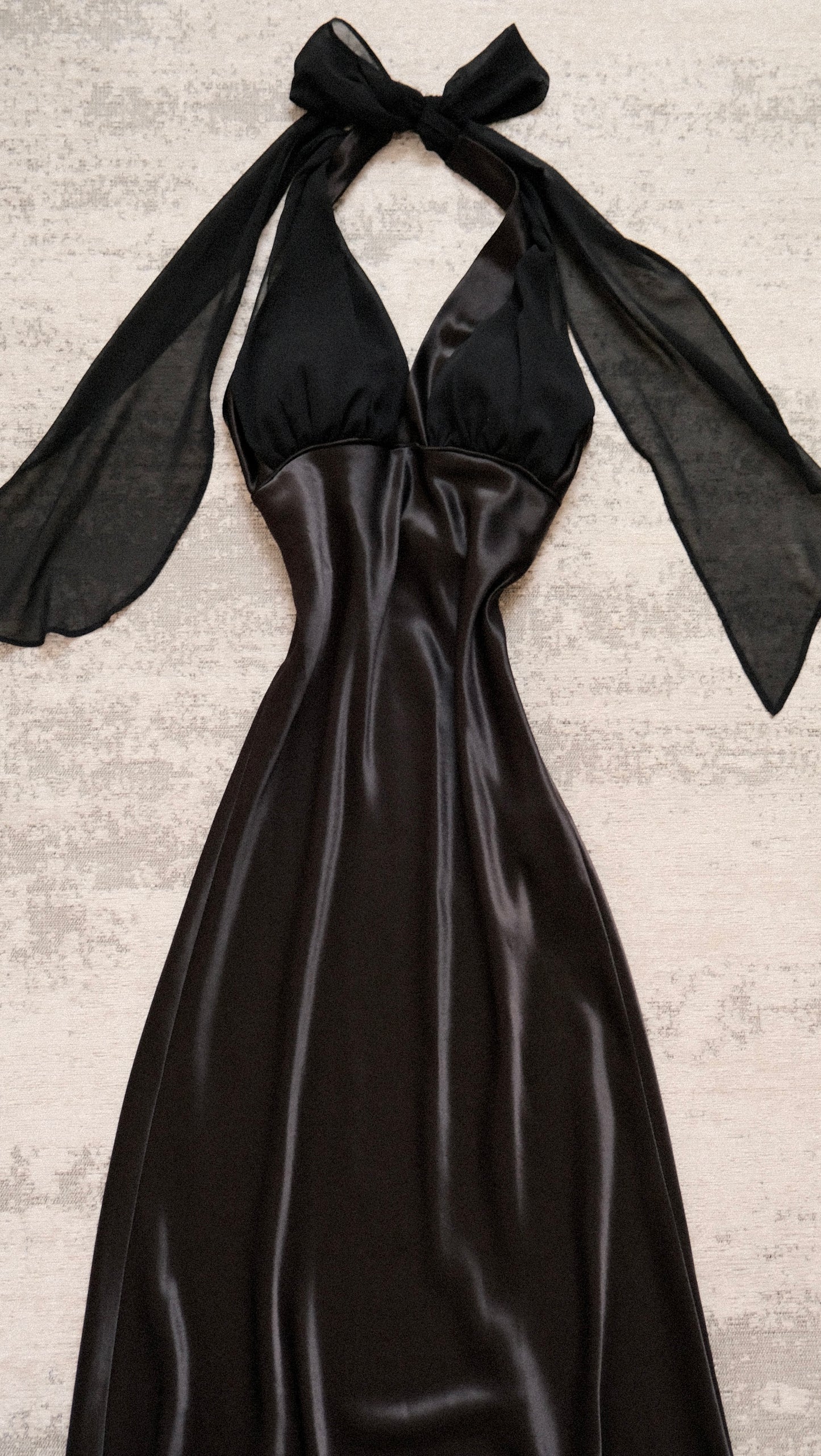 The Dark Dahlia dress (M/L, L)