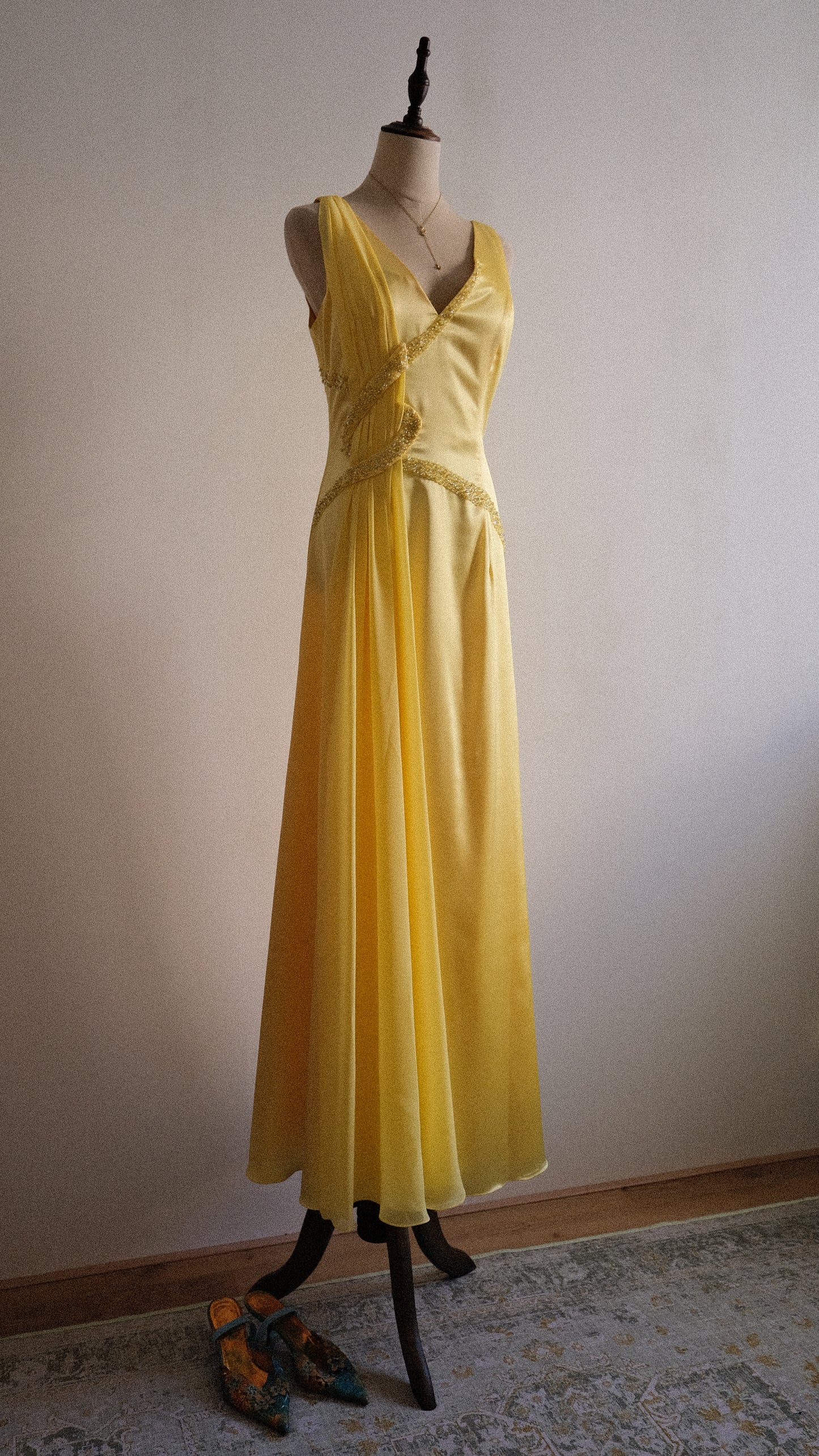 Sunflower yellow prom gown (M)