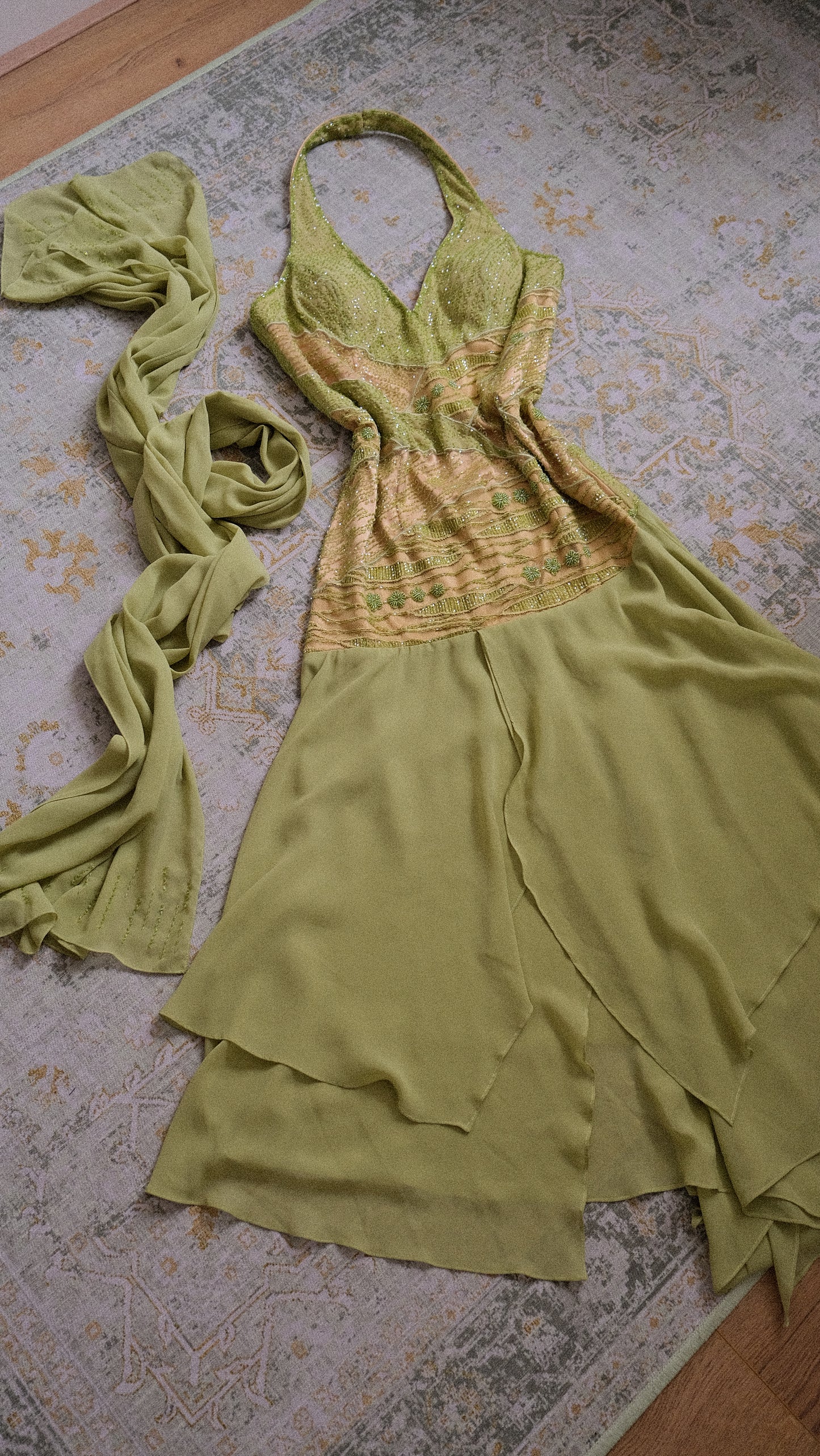 Olive green halterdress (M/L)