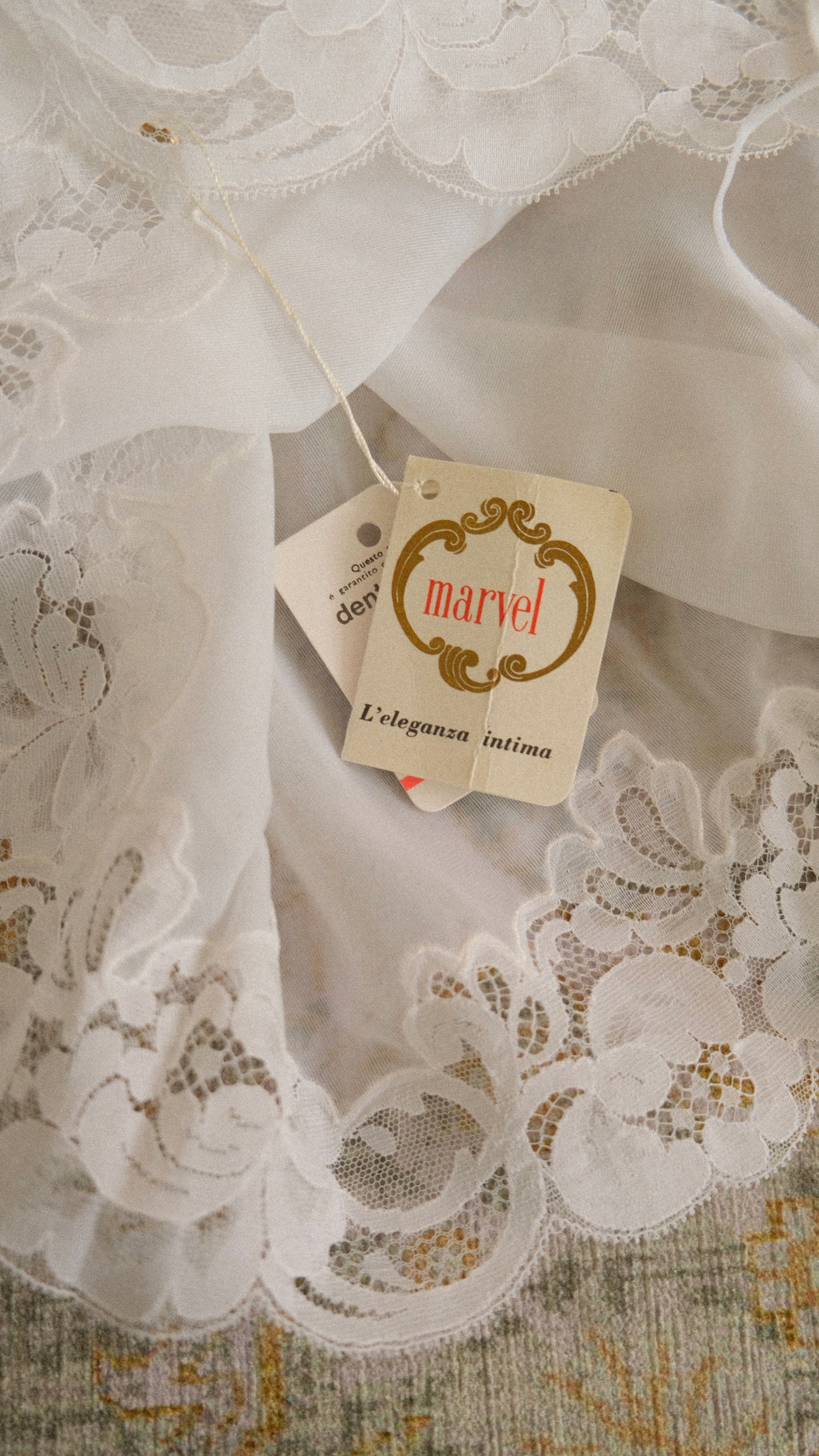 Vintage Marvel white lingerie cardigan (S-L)