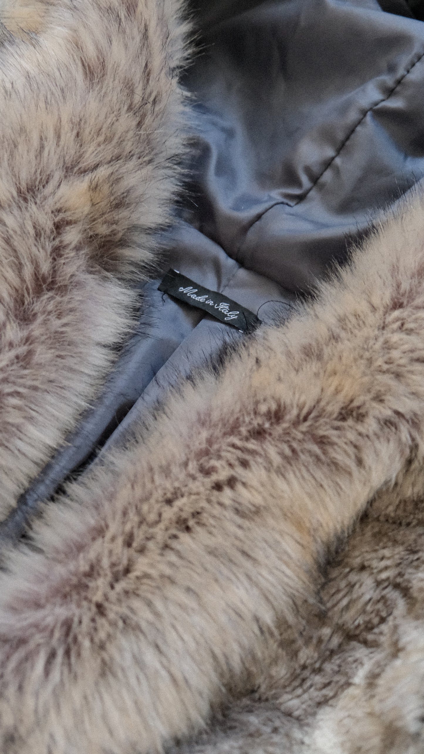 Vintage Made in Italy faux fur coat (M, L)