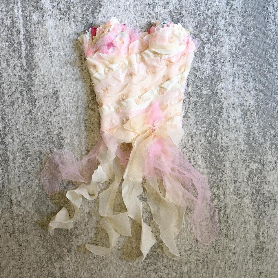 Delicate floral petal corset (65/70, 30/32)