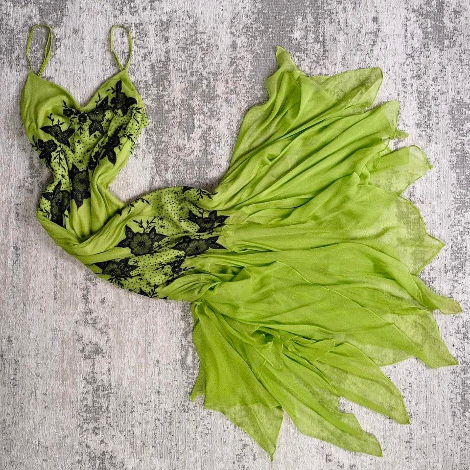 The floral lime fantasy dress (S/M, M)