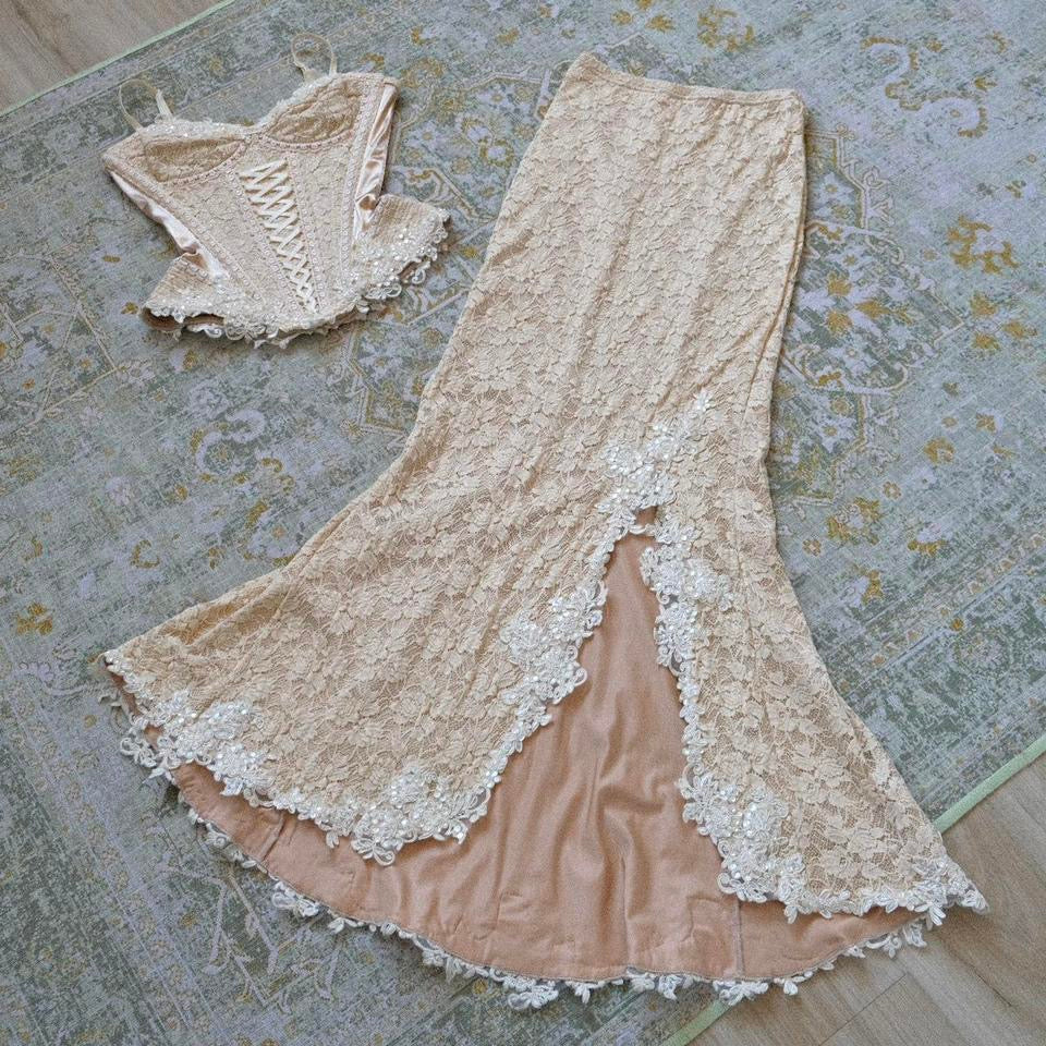 The mystical creme English designer set (S/M, M)