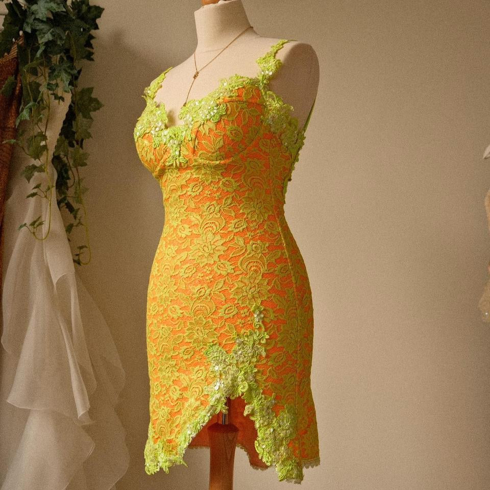 The melon fever English designer corset dress (XS-S/M)