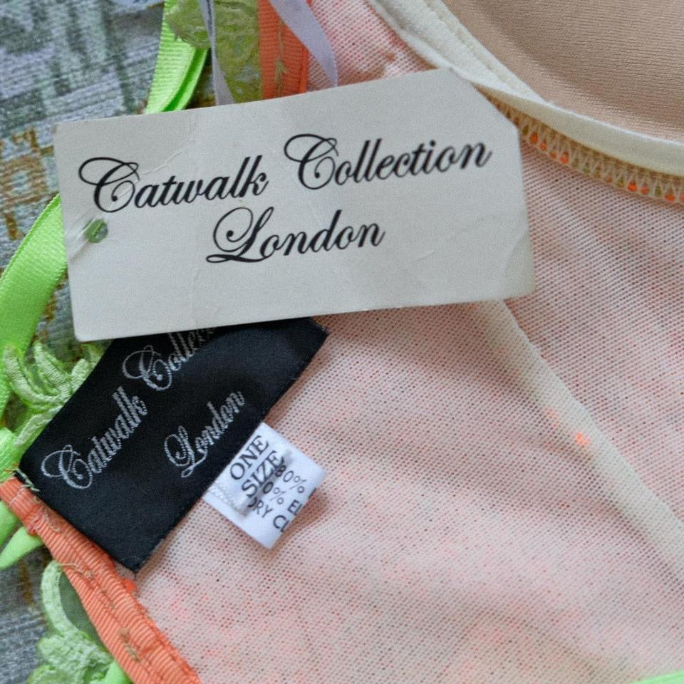 The melon fever English designer corset dress (XS-S/M)