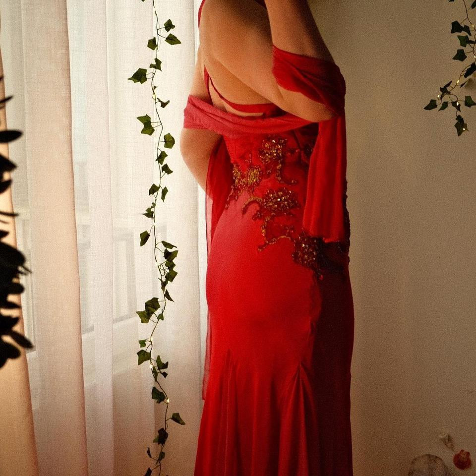 Magical red ruby dress (M-L)