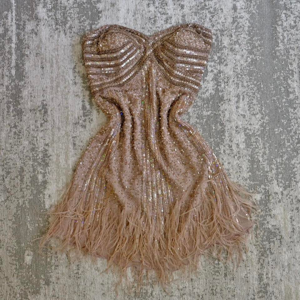 The feather elegance dress (S)